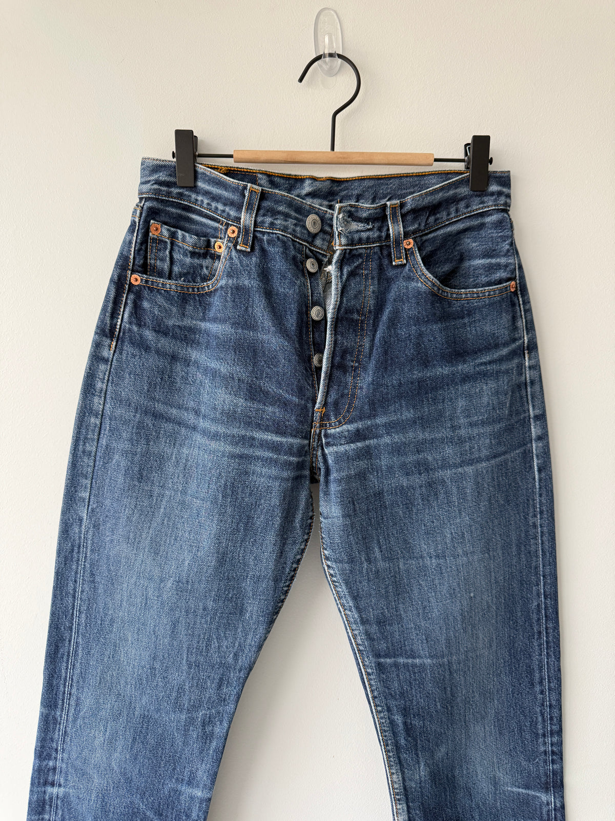 W27 L32 vintage Levis 501s 26/27” measured indigo blue faded  90s 501s
