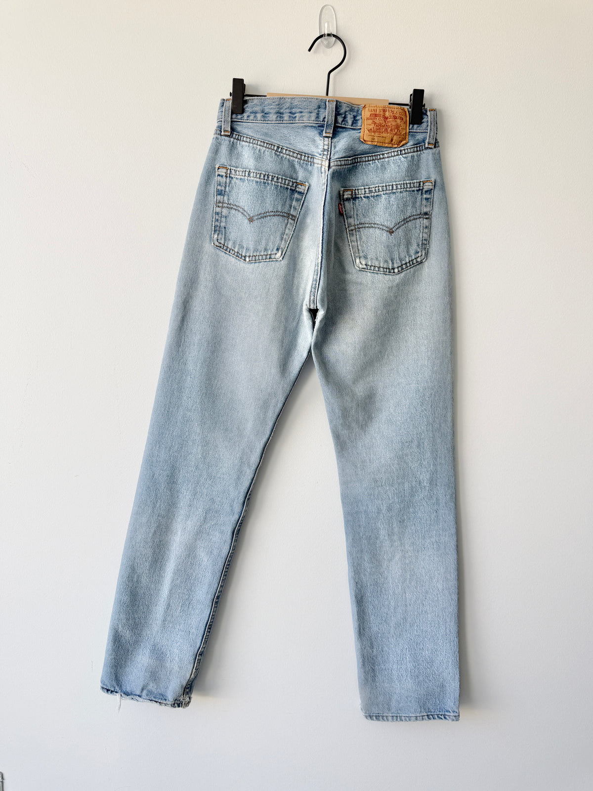 Soft W27 L32 vintage Levis 501s 26/27” measured light blue faded 90s USA 501s slim hips