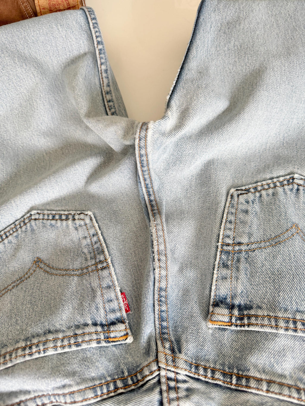 W29 L35 vintage Levis 501 29” measured stone wash light blue made in USA 90s