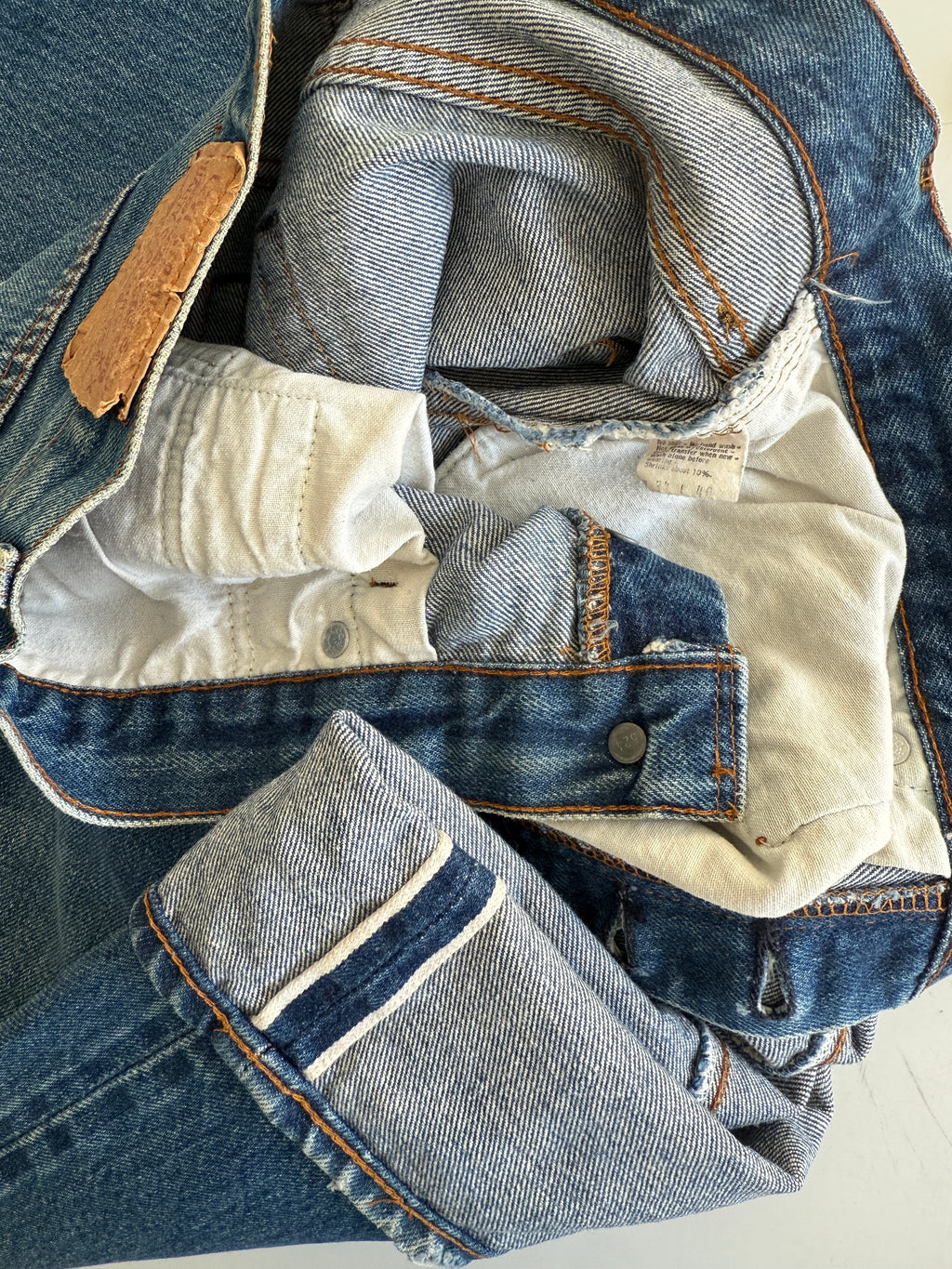 Soft W29 L36 vintage Levis 501 28-29” measured selvedge red line USA dark faded blue made in 80s