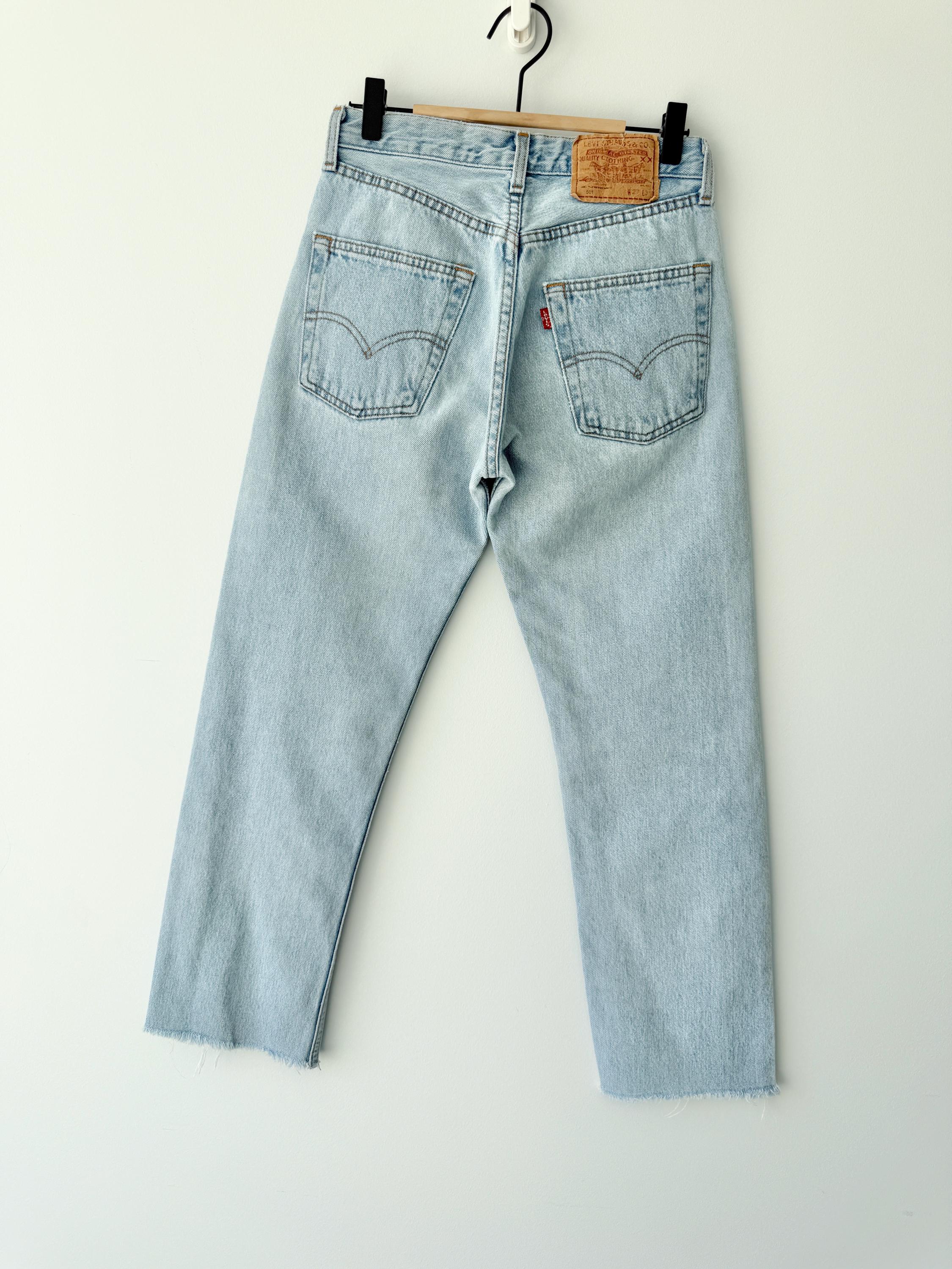 W25 L27 Levis 501 vintage 25” waist light blue 501s made in France 90s (posted weekend)