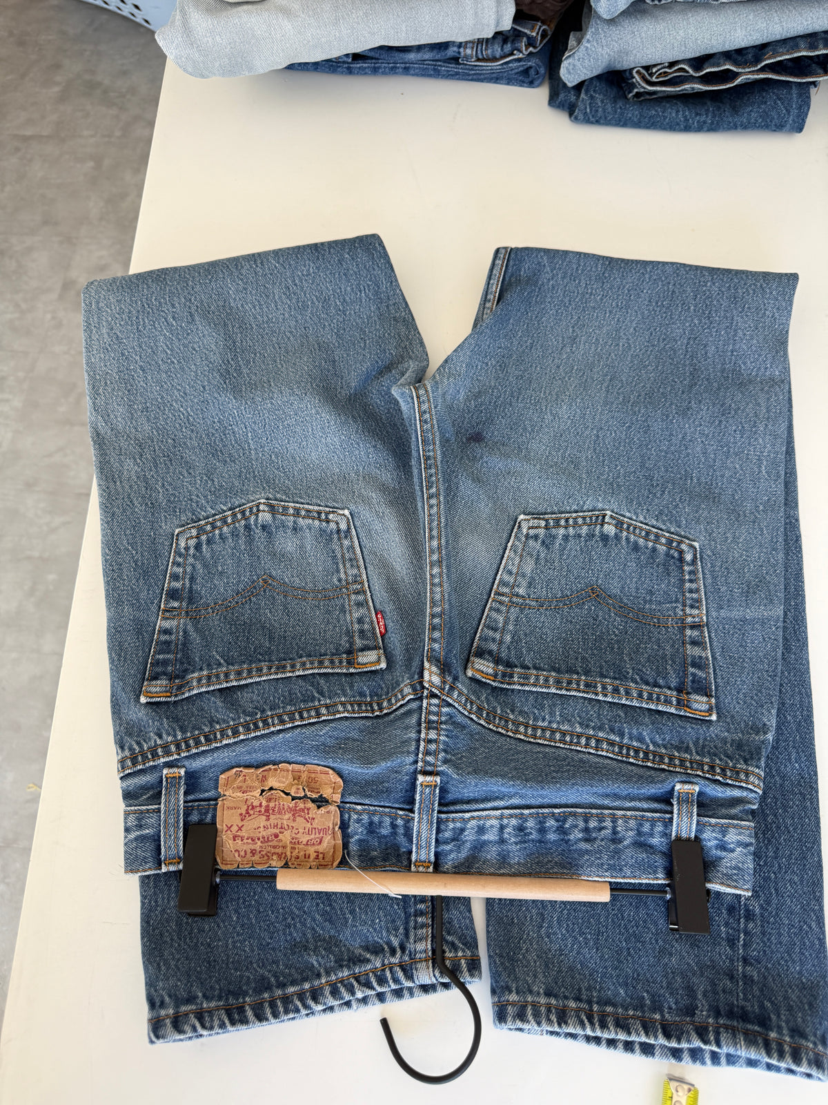 Soft W28 L30 vintage Levis 501s 27/28” measured light blue faded 80s USA 501s