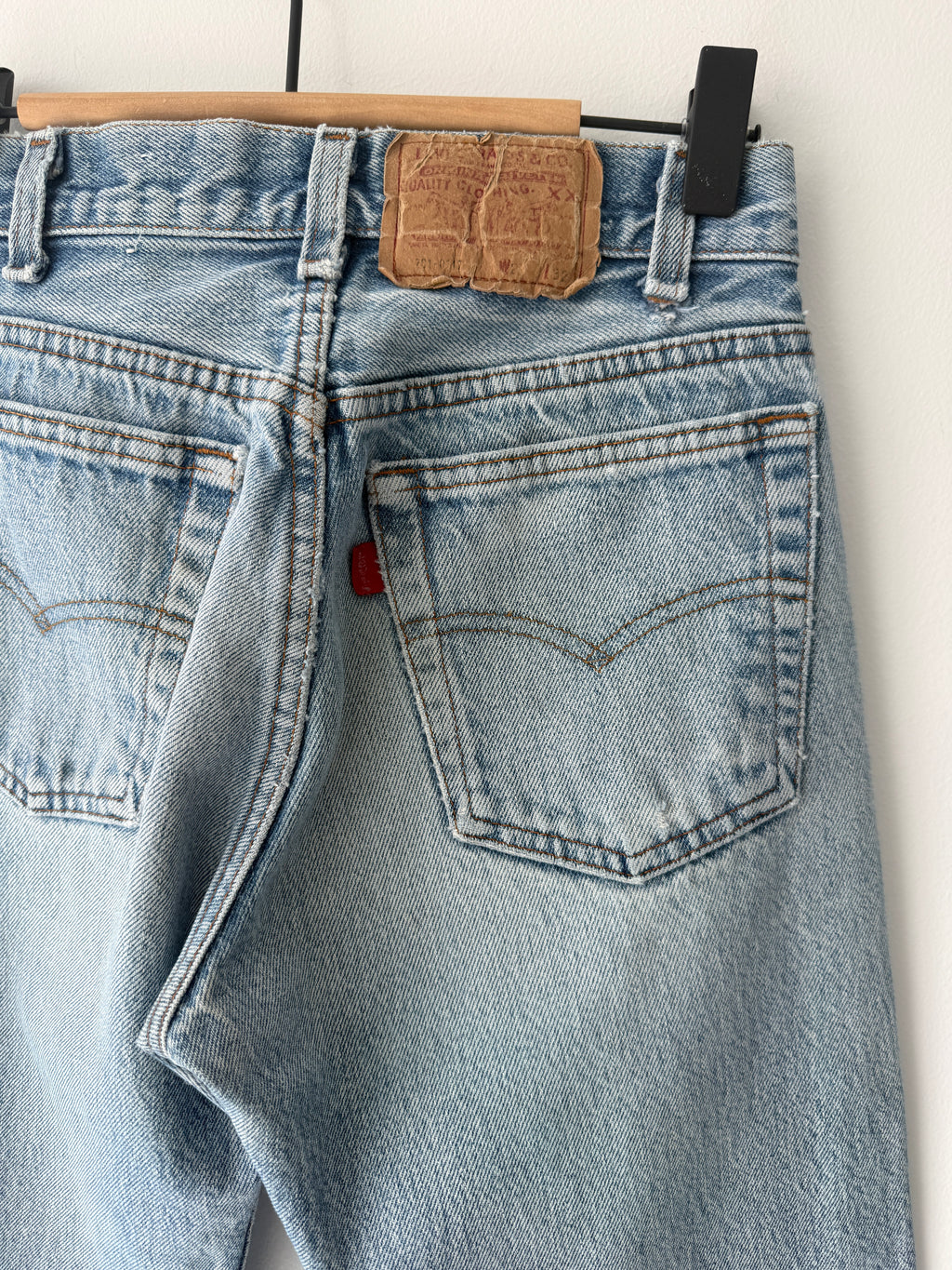 Soft W24 L28 vintage Levis 701s 23/24” measured waist light faded blue USA 80s 701s