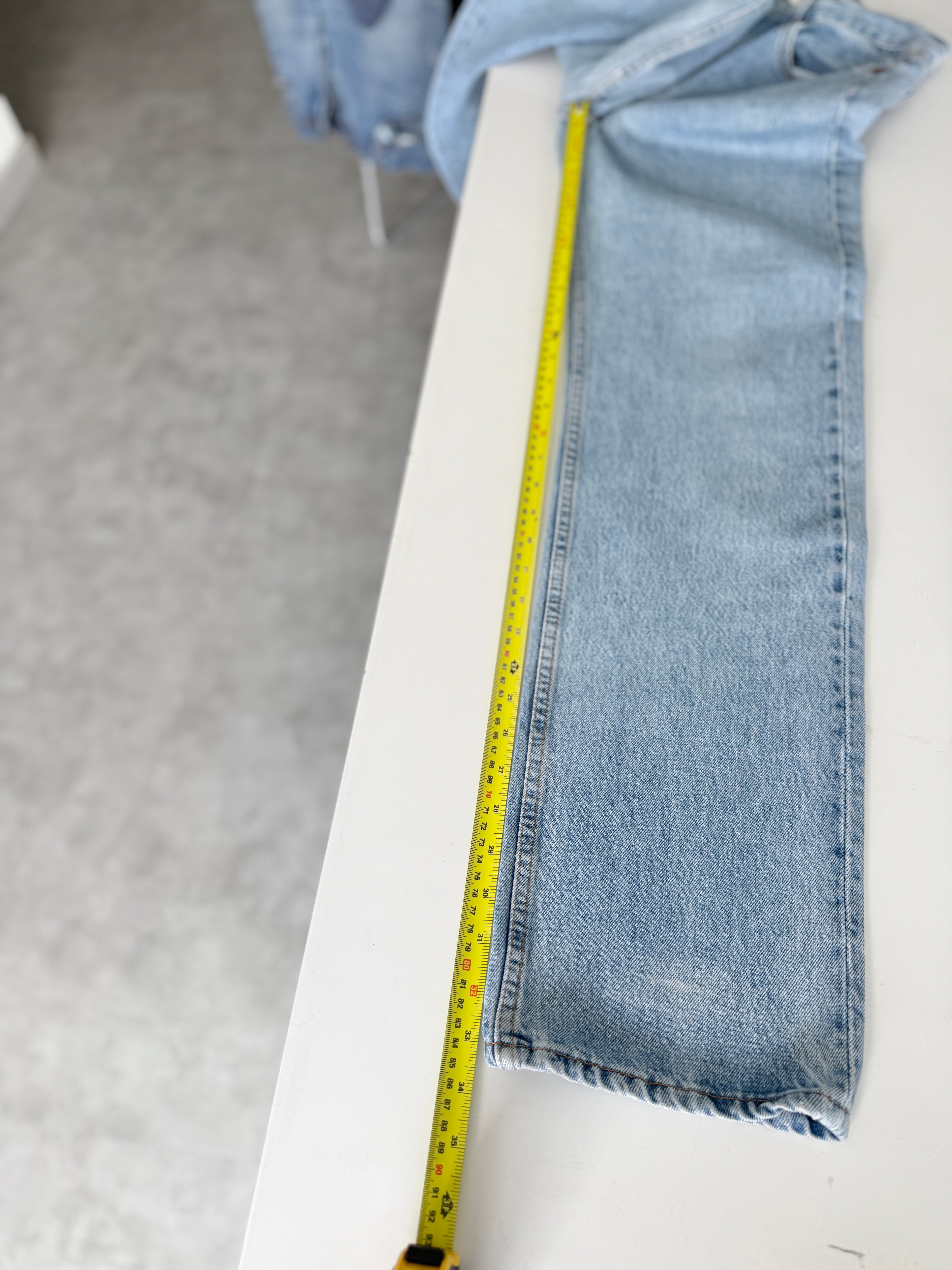 W29 L33 vintage Levis 501 28-29” measured light blue 90s denim Levi’s 501s USA