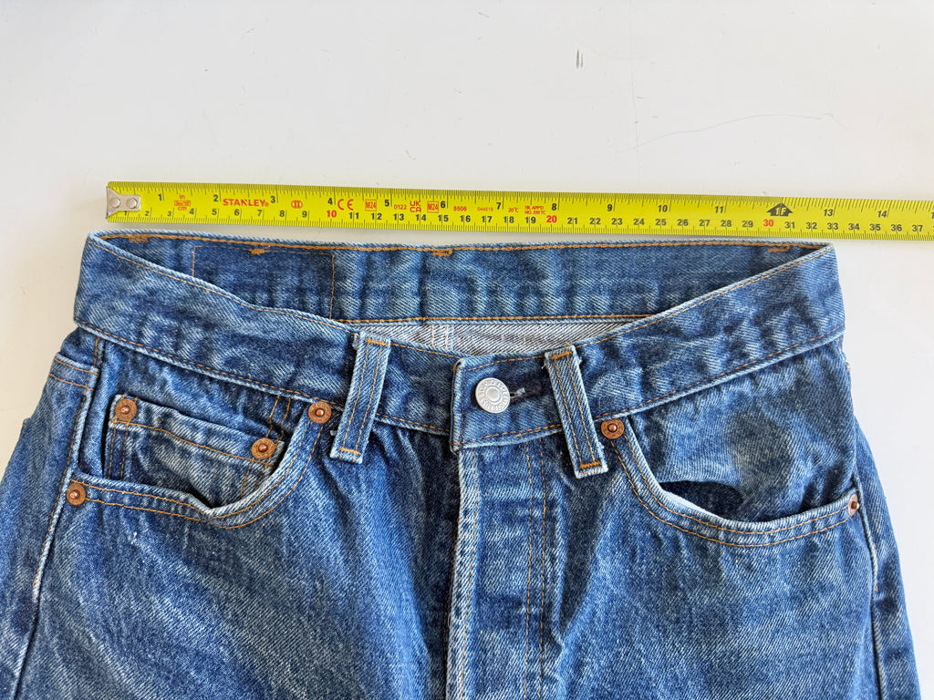 W26 L27 vintage Levis 501 25/26” measured raw blue 80s USA 501s slim hips