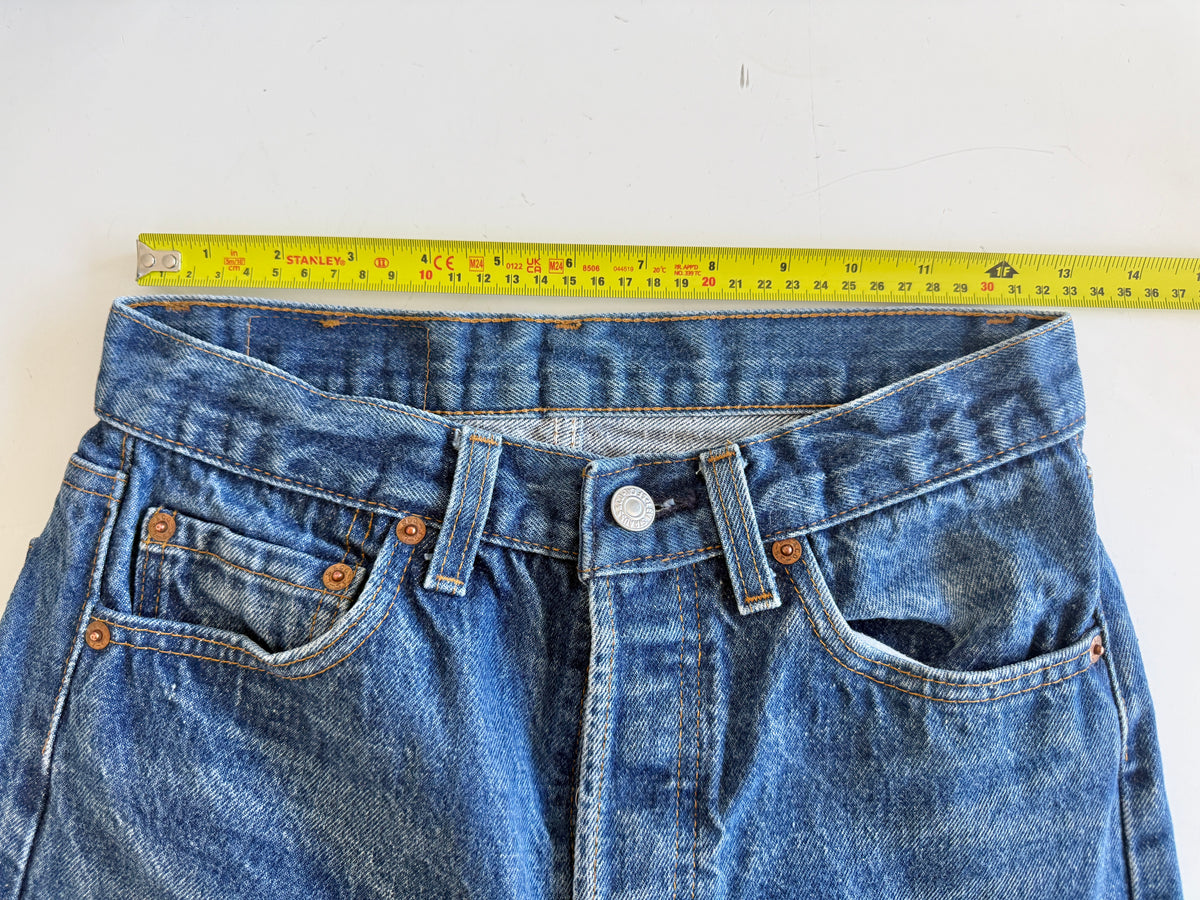 W26 L27 vintage Levis 501 25/26” measured raw blue 80s USA 501s slim hips