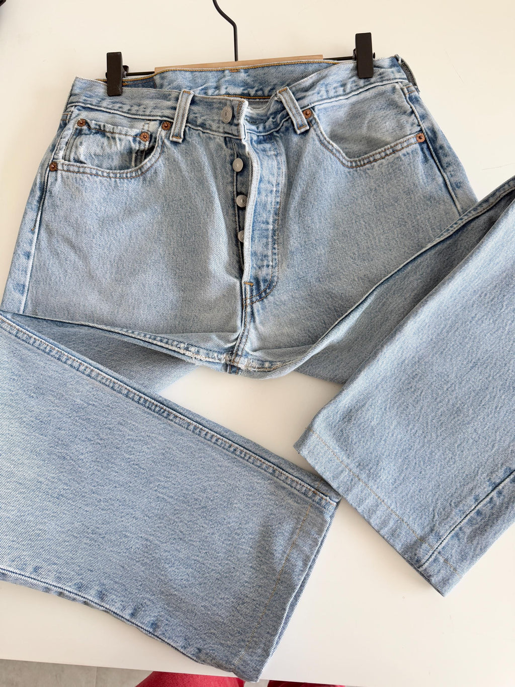 Levis 501 vintage w30 L28 light blue 501s made in USA 90s straight leg jeans 501 29”/30” waist