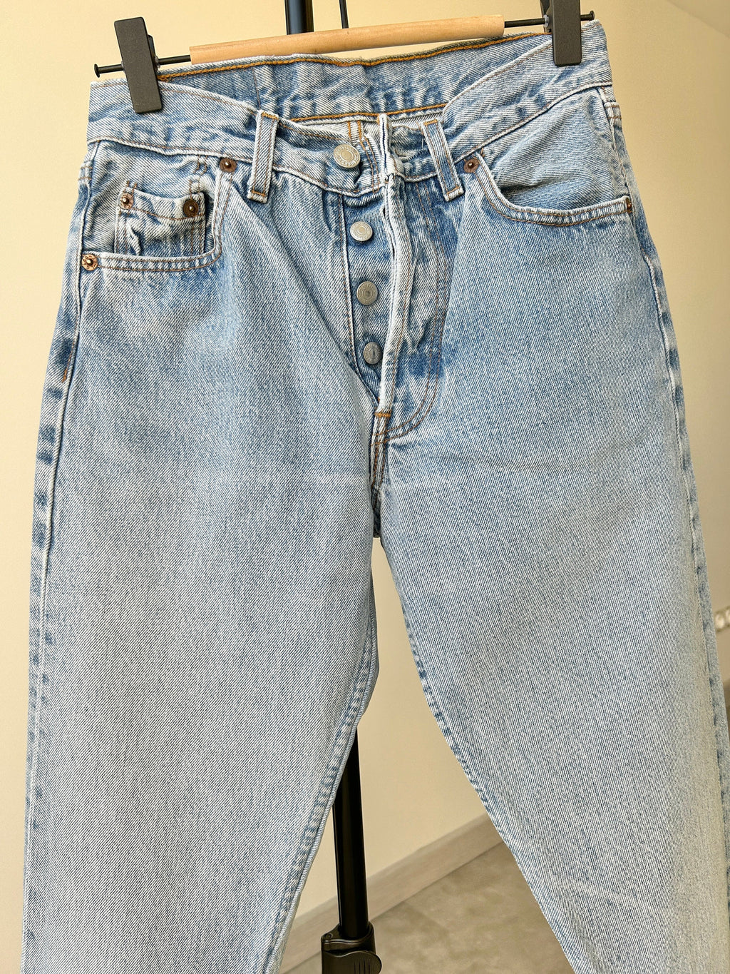 w24 L31 Levis 501 jeans blue faded denim 80s stonewash blue faded blue 501