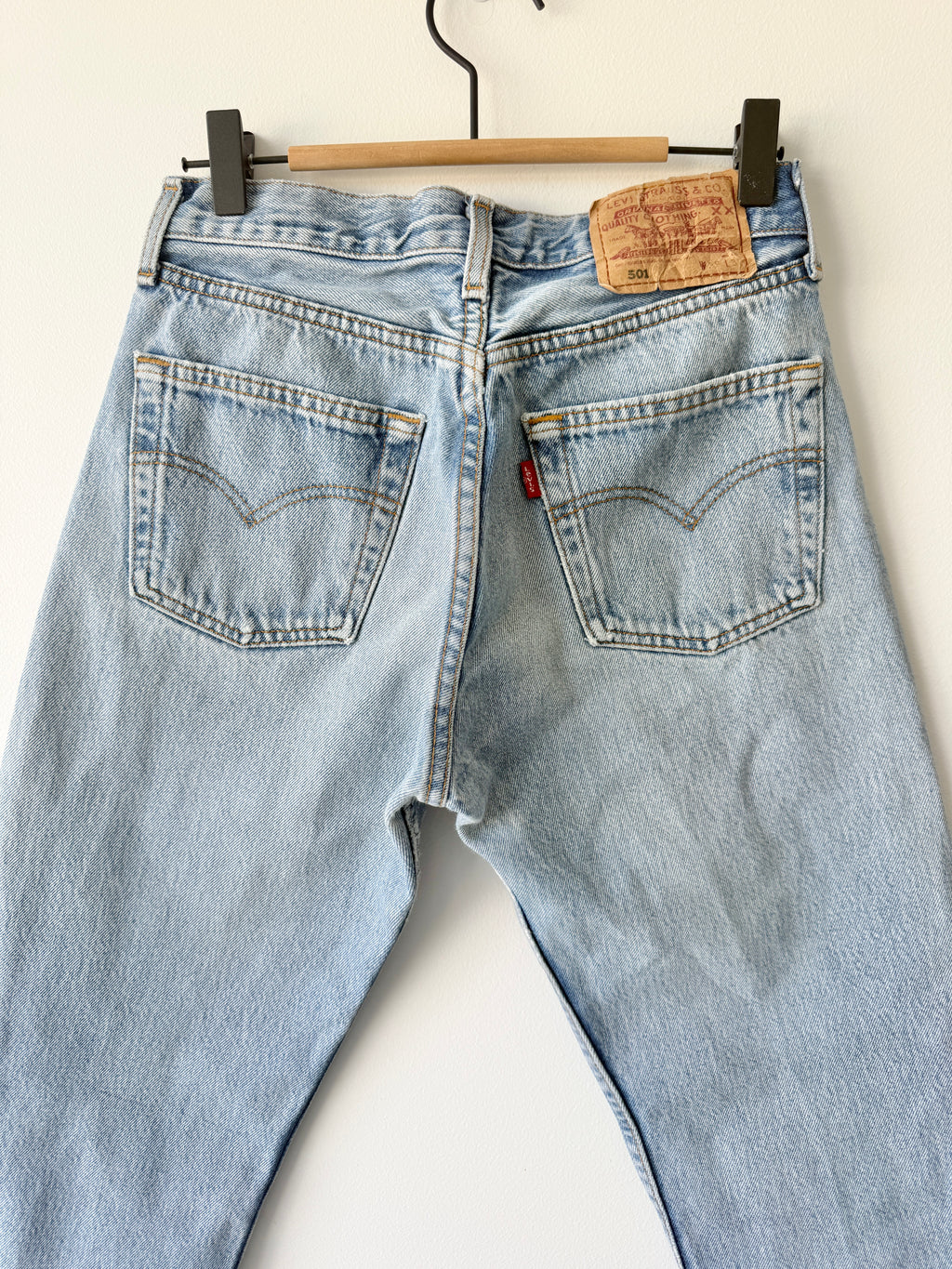 W27 vintage Levis 501 shorts 26/27” light blue Levi’s 501s 90s