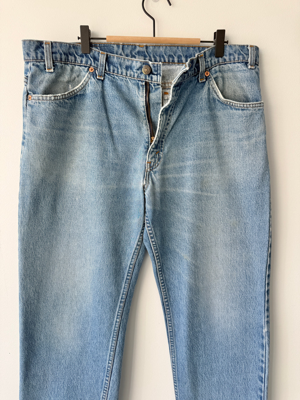 W36 L31 vintage Levis 505 medium blue 35/37” measured waist 501s 90s USA