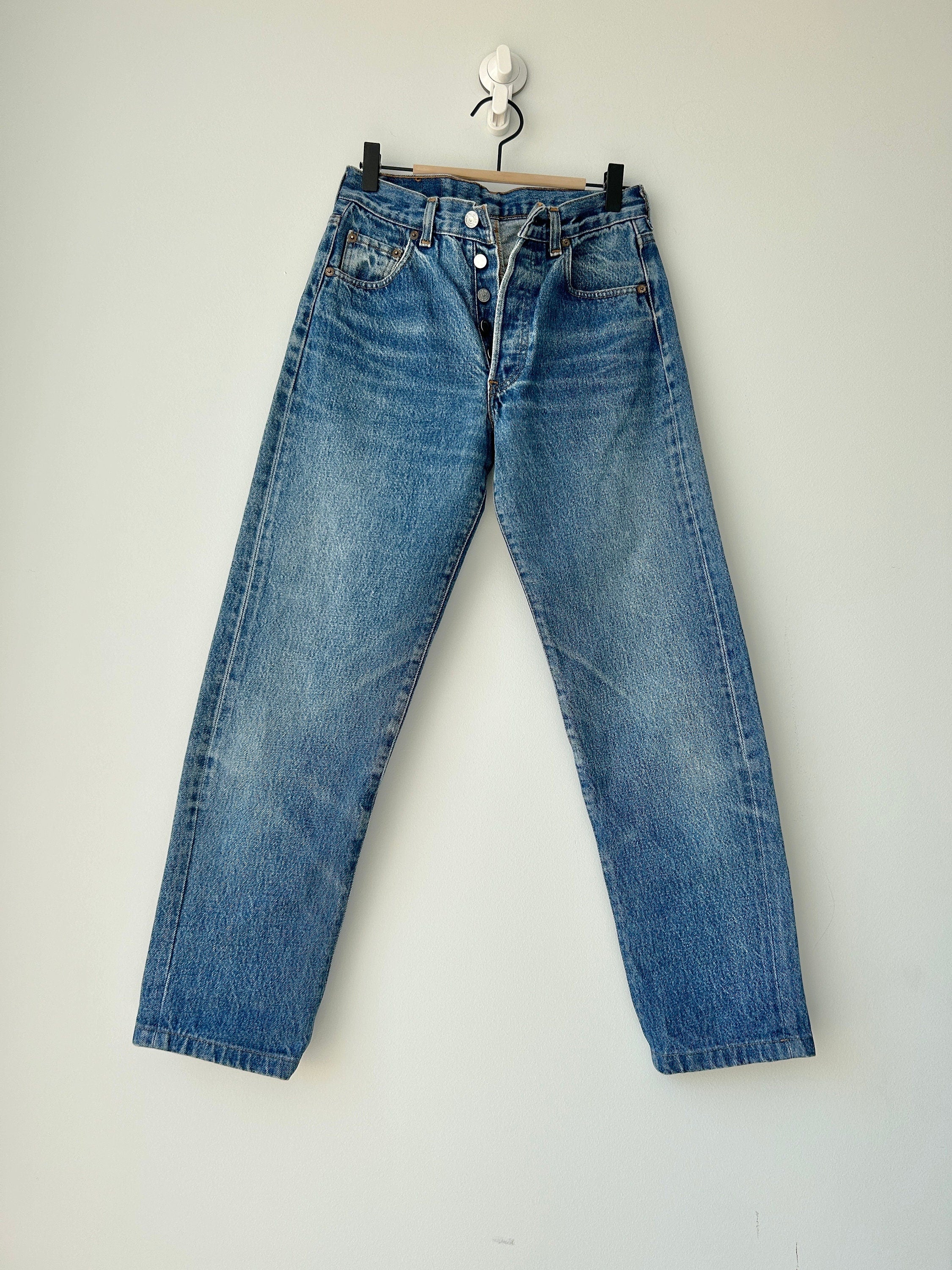 Levis 501 vintage w25 L27 Levi’s faded dark blue made in 80s straight leg 501 vintage Levi’s 501