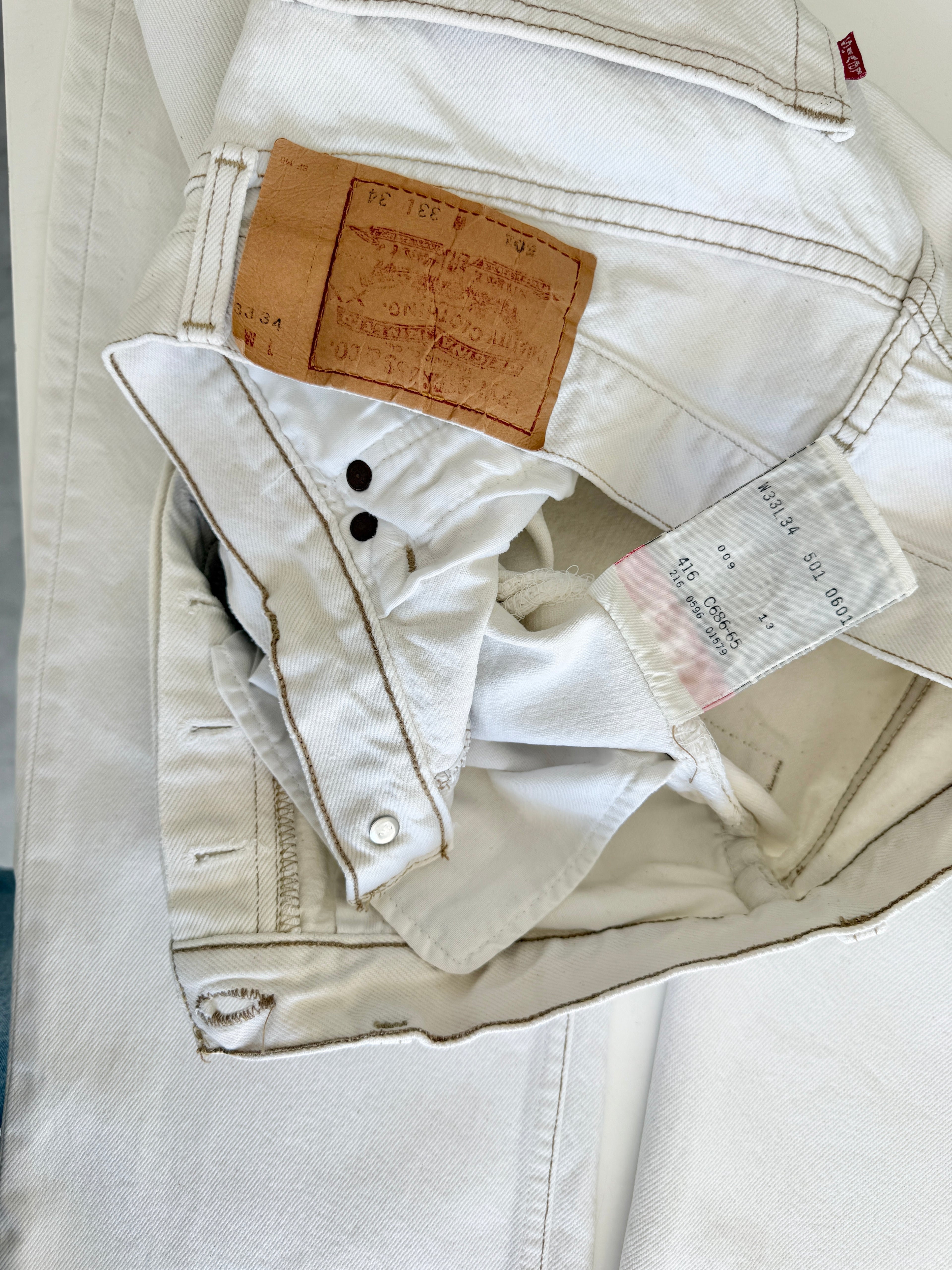 W31 L30 vintage Levis 501 30/31” measured white denim 90s Levi’s 501s