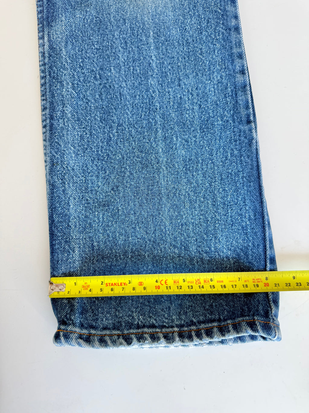 W33 L32 vintage Levis dark faded blue 32/33” measured waist late 80s levis orange tag