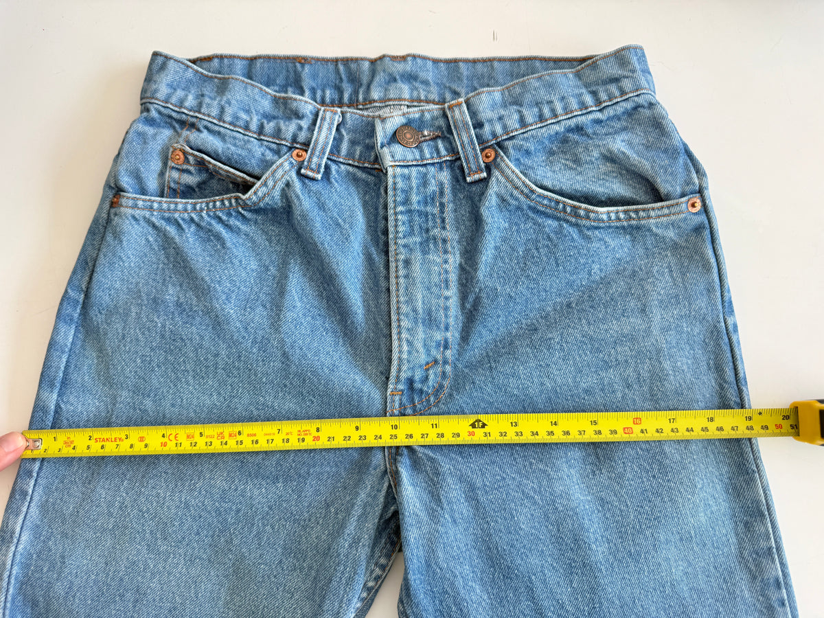 W27 L31 vintage Levis 509 27” measured medium blue faded  80/90s 509s