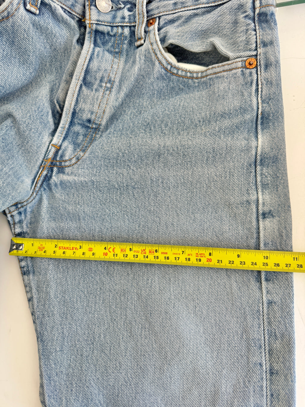 W27 vintage Levis 501 shorts 26/27” light blue Levi’s 501s 90s
