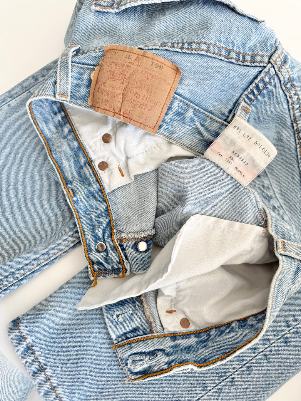 W29 L30 vintage Levis 501 28-29”measured light blue 90s USA 501s