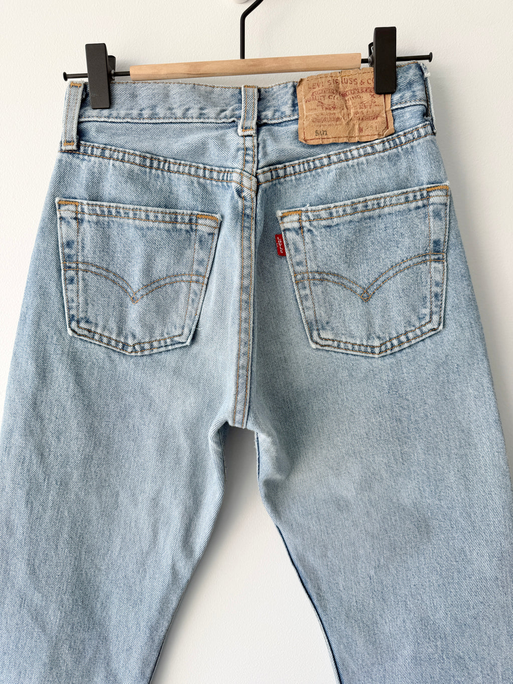 W23 L30 vintage Levis 501 22-23”measured light blue 90s USA 501s