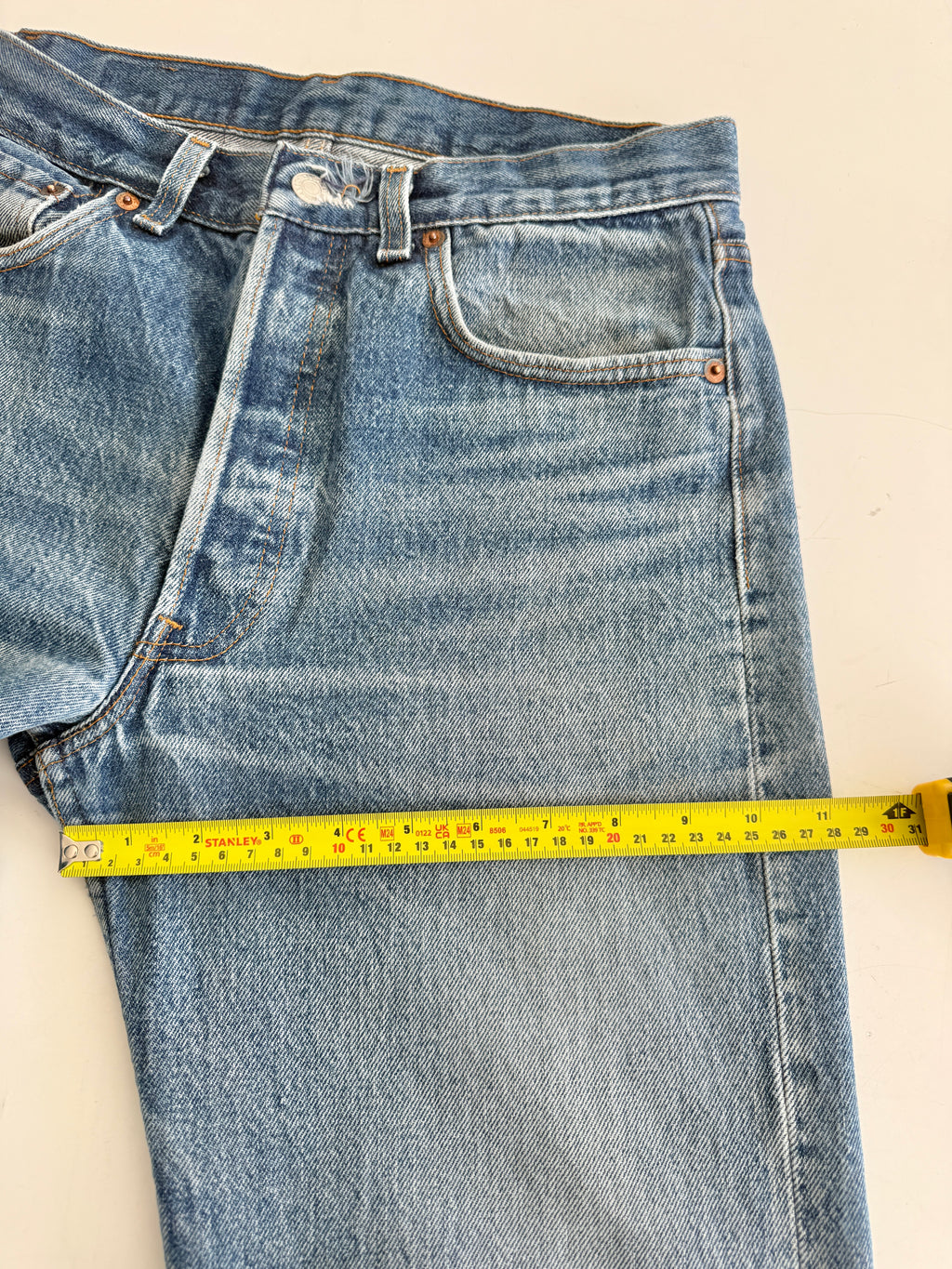 Soft W29 L30 vintage Levis 501s 28/29” measured dark fade whiskers blue denim Levi’s 501s 80s USA