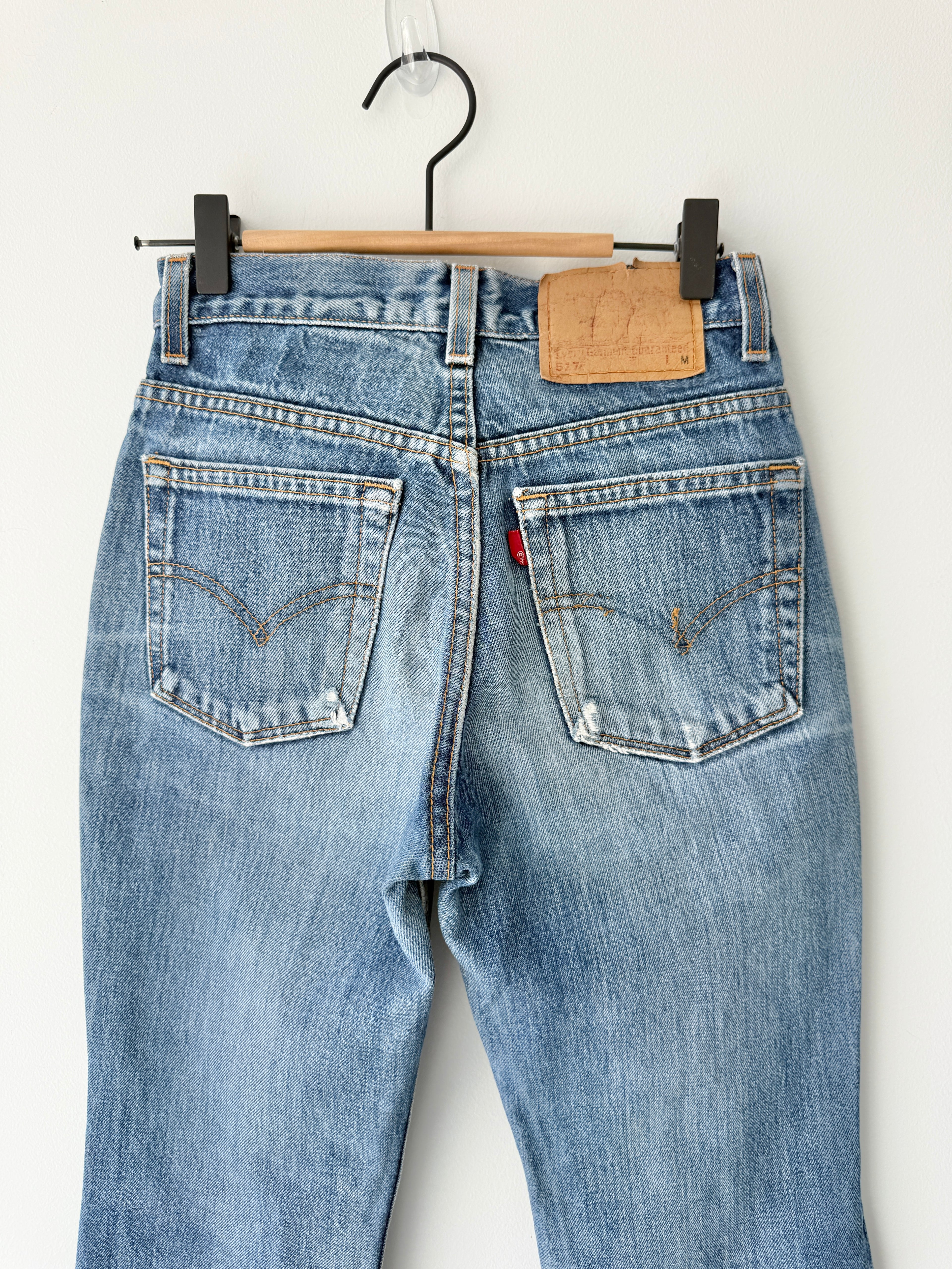 W24 L31 vintage Levis 517 24” measured waist dark faded blue USA 90s 517s