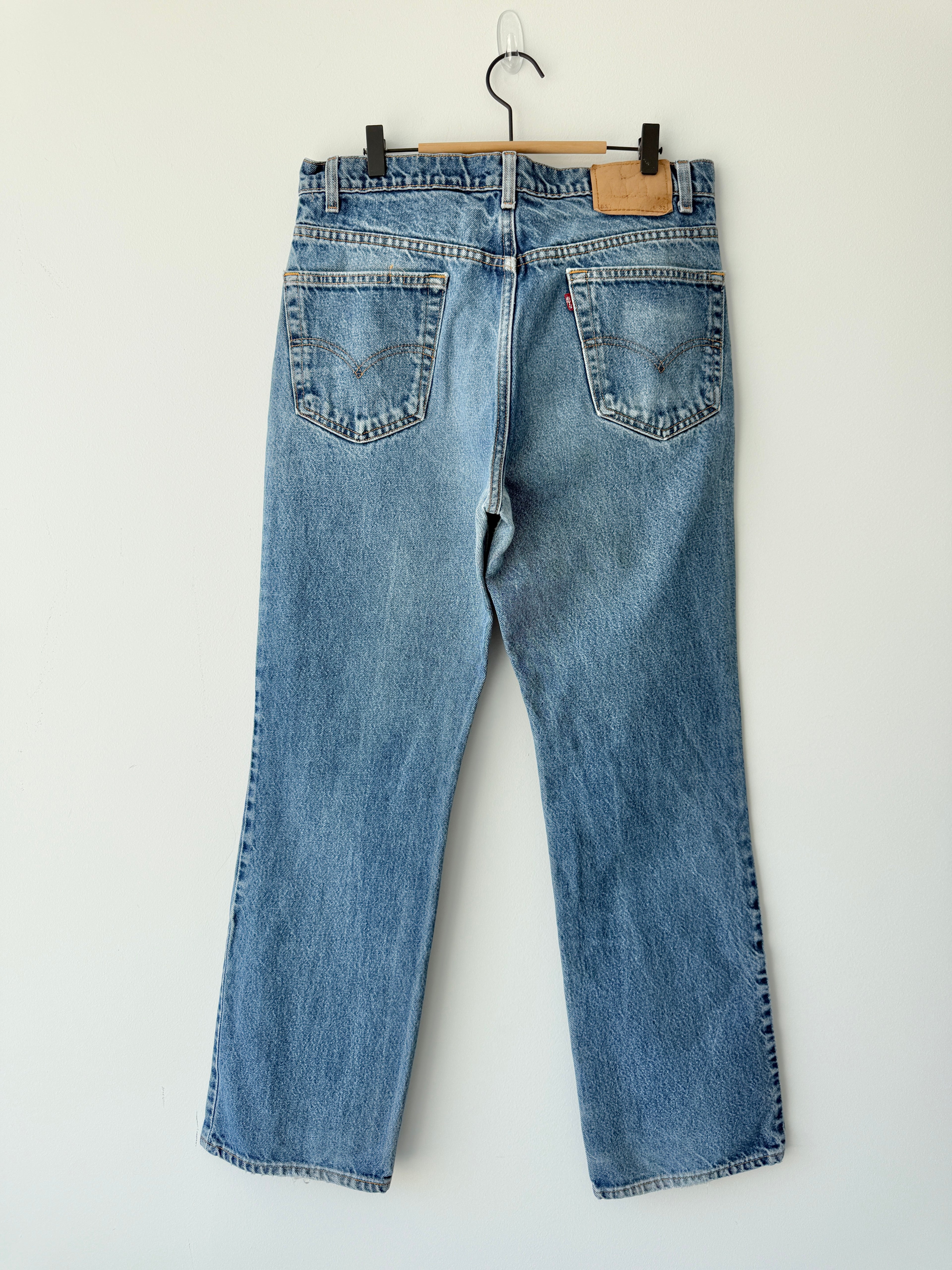 W33 L31 vintage Levis 517 33” measured waist medium faded blue 90s 517s