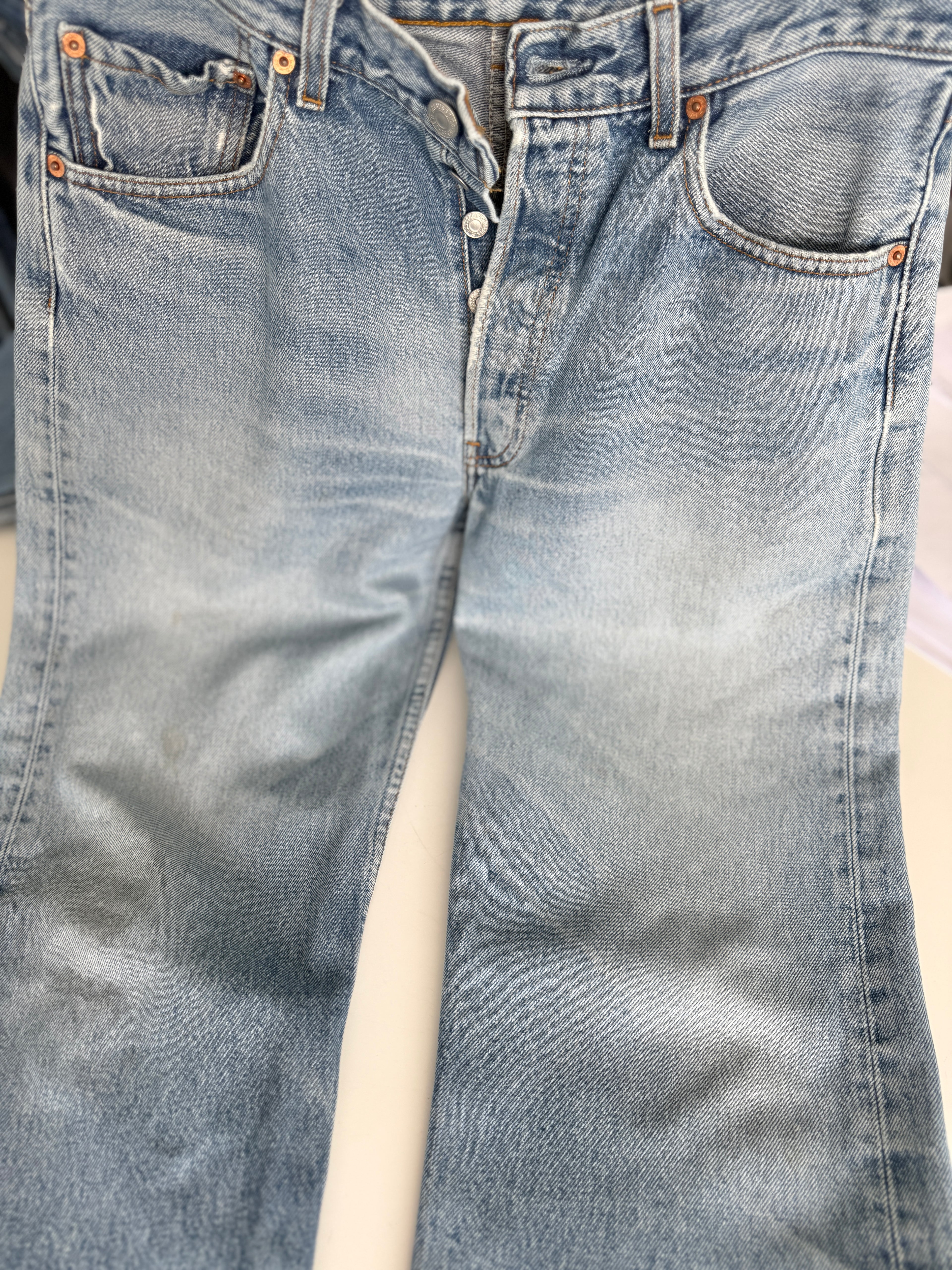 W30 L29 vintage Levis 501 29/30” measured unique faded blue denim 90s Levi’s 501s