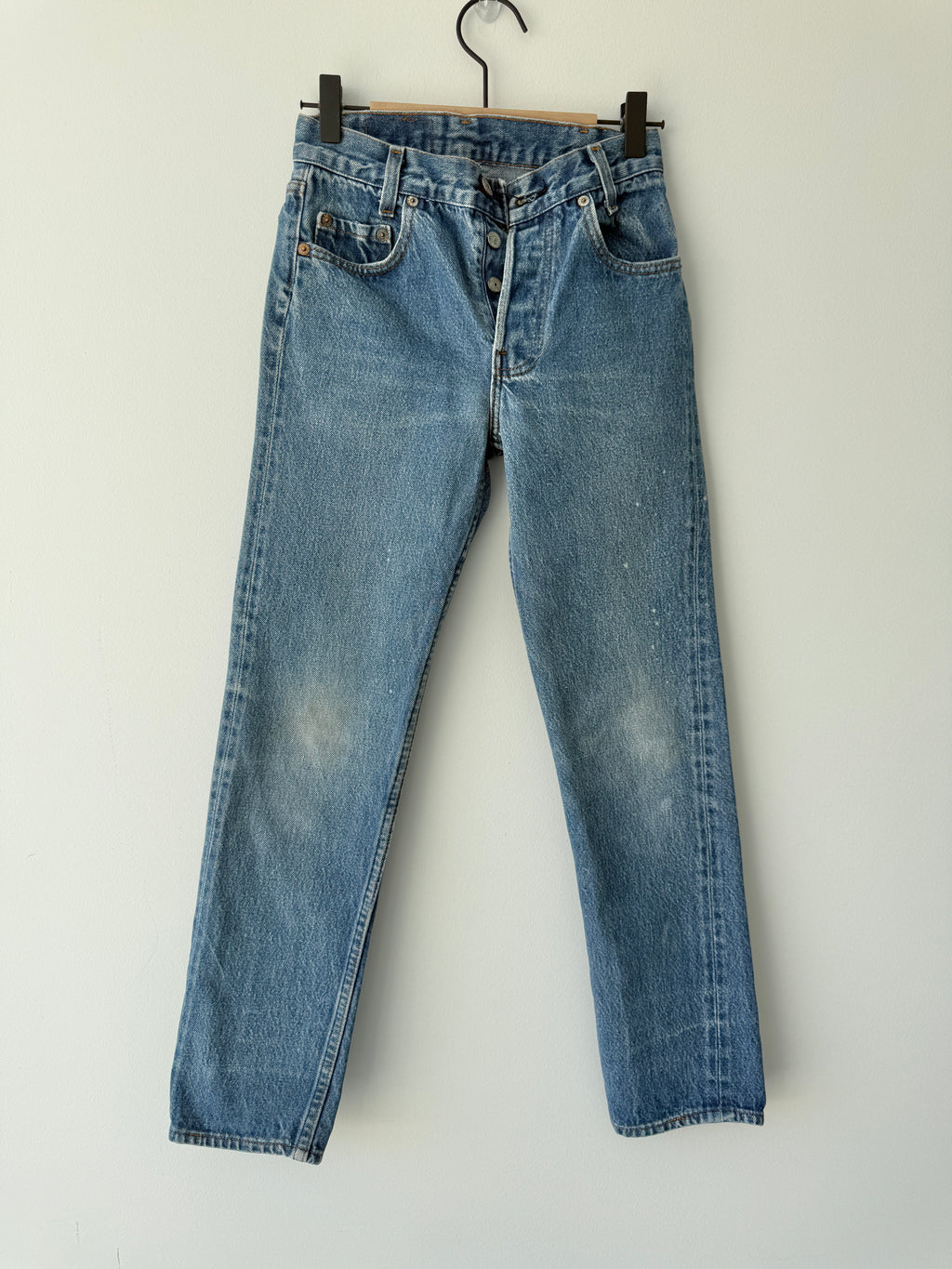 W23 L26 vintage Levis 701s 22/23” measured dark blue 701s 80s USA