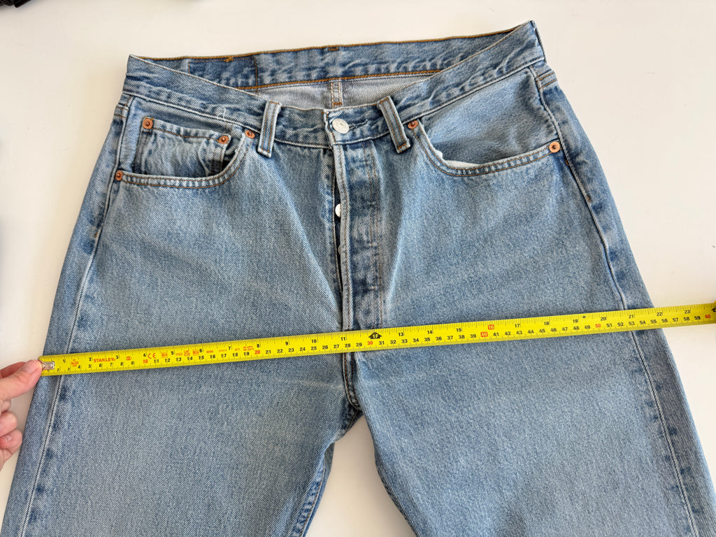 For Amanda - Soft W31 L30 vintage Levis 501 30/31” measured waist medium blue 501s Y2K