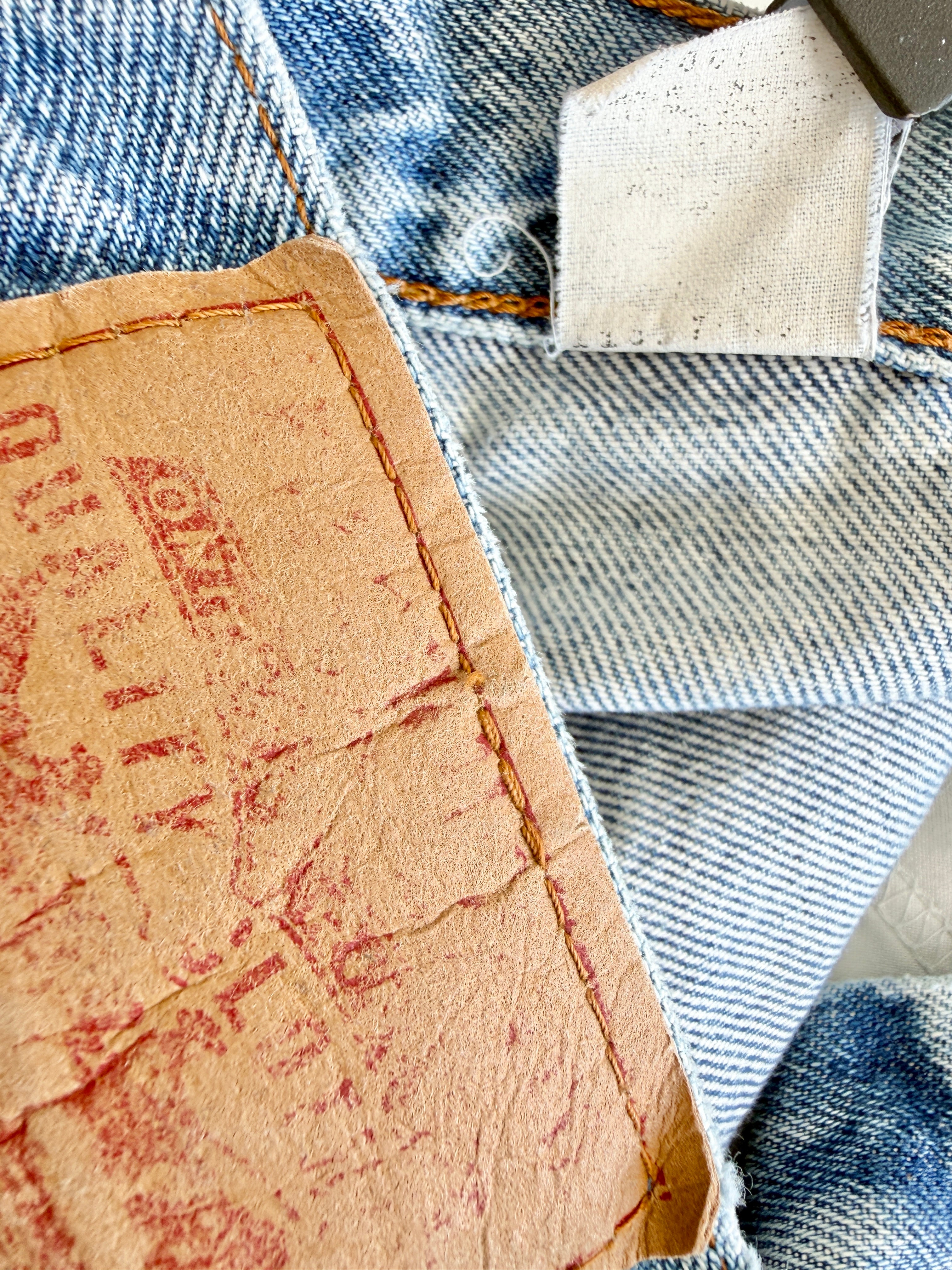 W24 L31 vintage Levis 517 26” measured medium faded blue denim Levi’s 517s