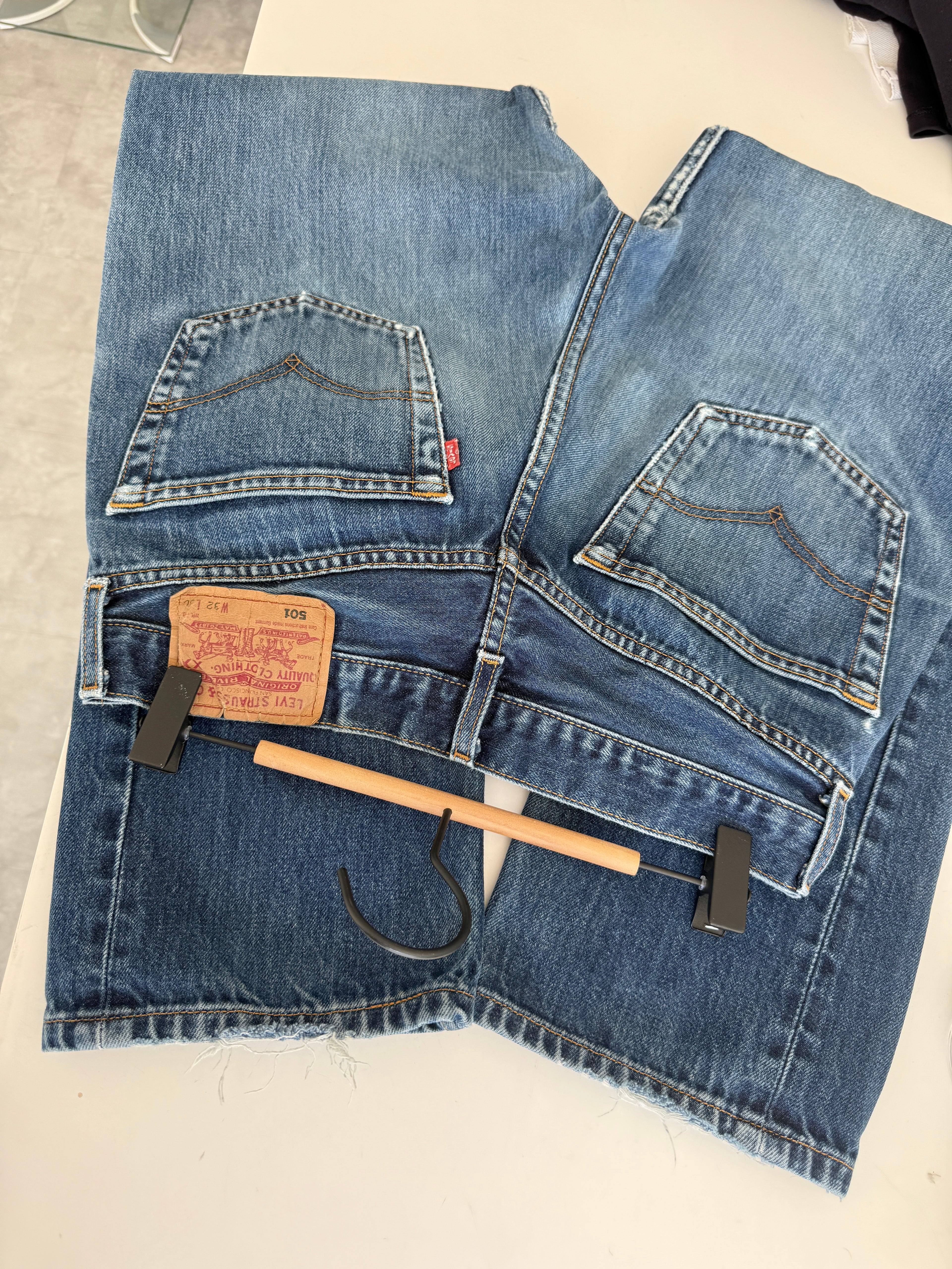 W29 L28 vintage Levis 501s 28/29” measured waist indigo faded blue Y2K  501s