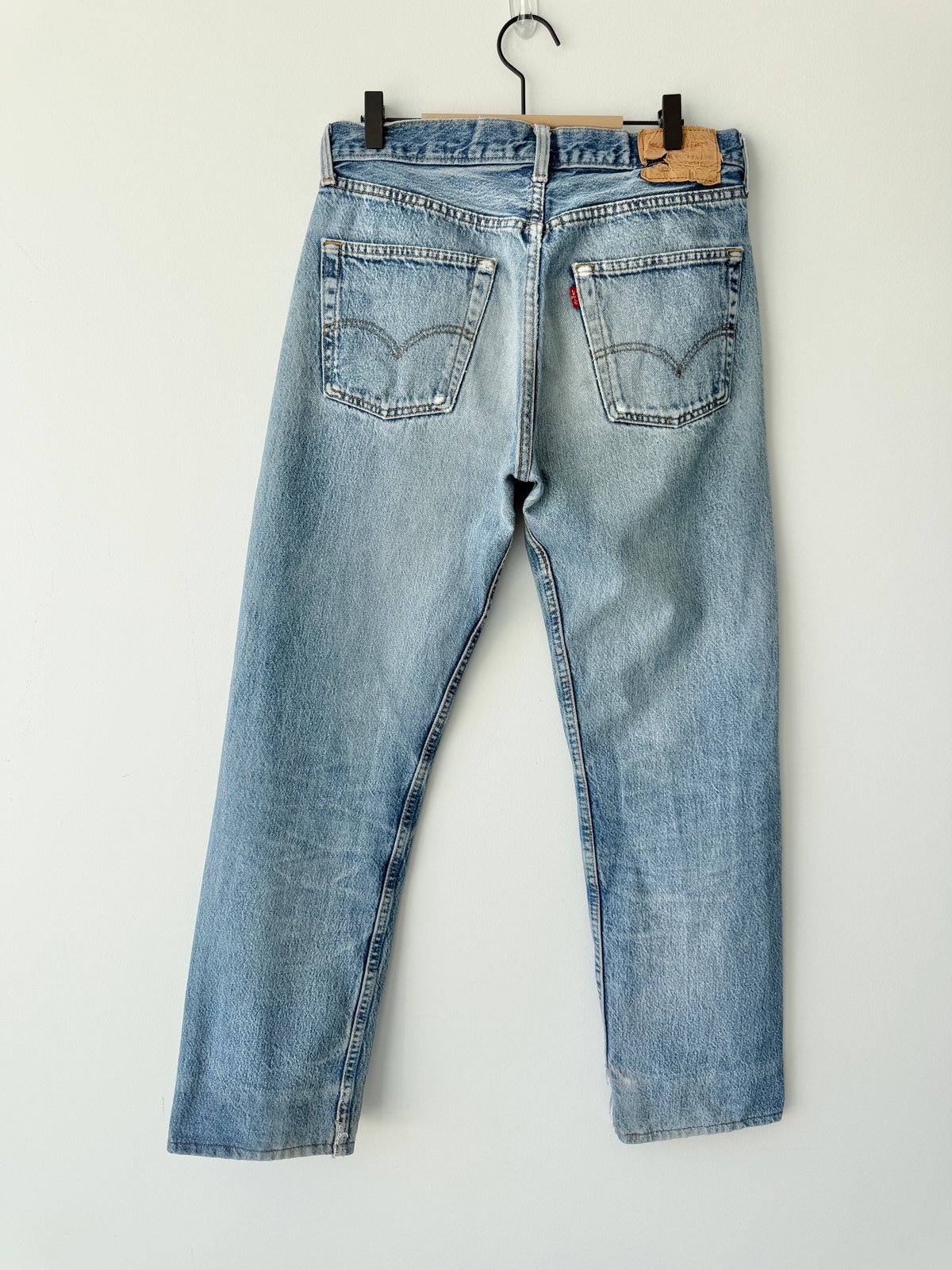 W32 L30 vintage Levis 501s 31/32” measured medium light blue fade 501s 80s