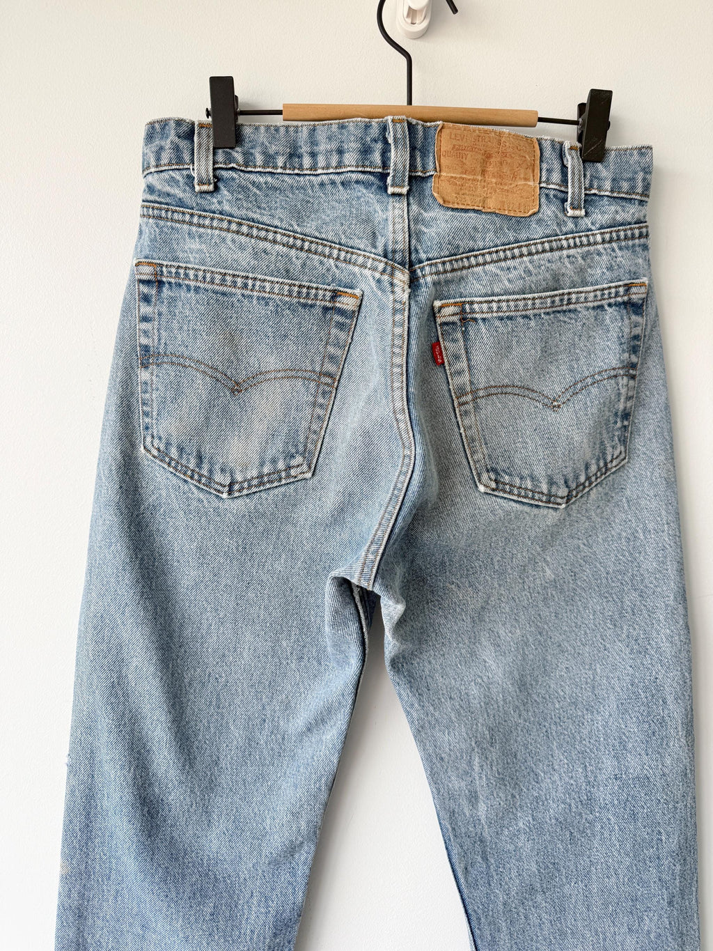 W30 L29 vintage Levis 505 29-30” measured waist faded denim made in USA 80s