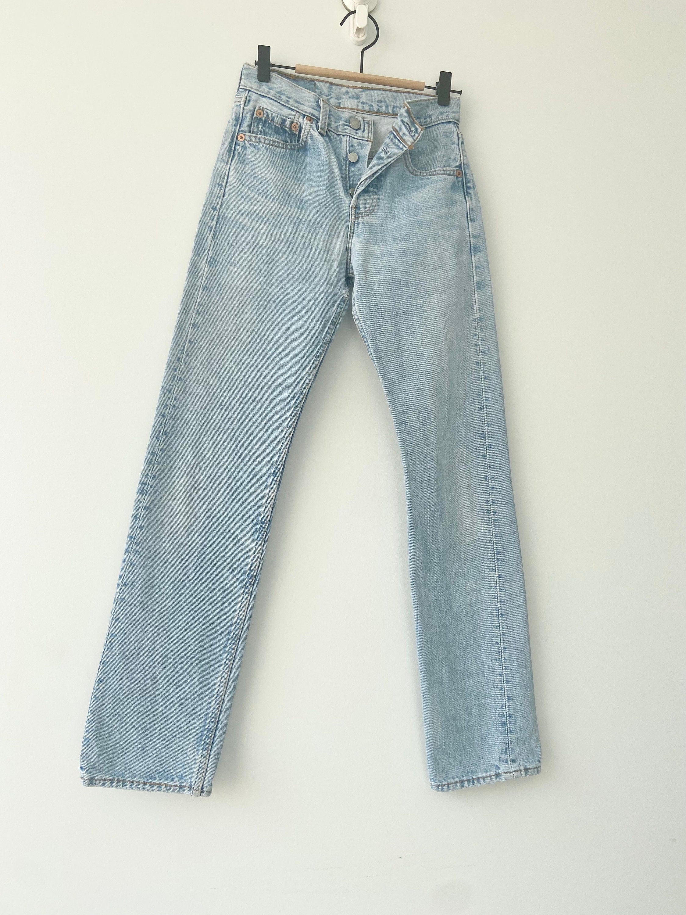 501 jeans w24 L30 light blue stone wash vintage 501s made in USA