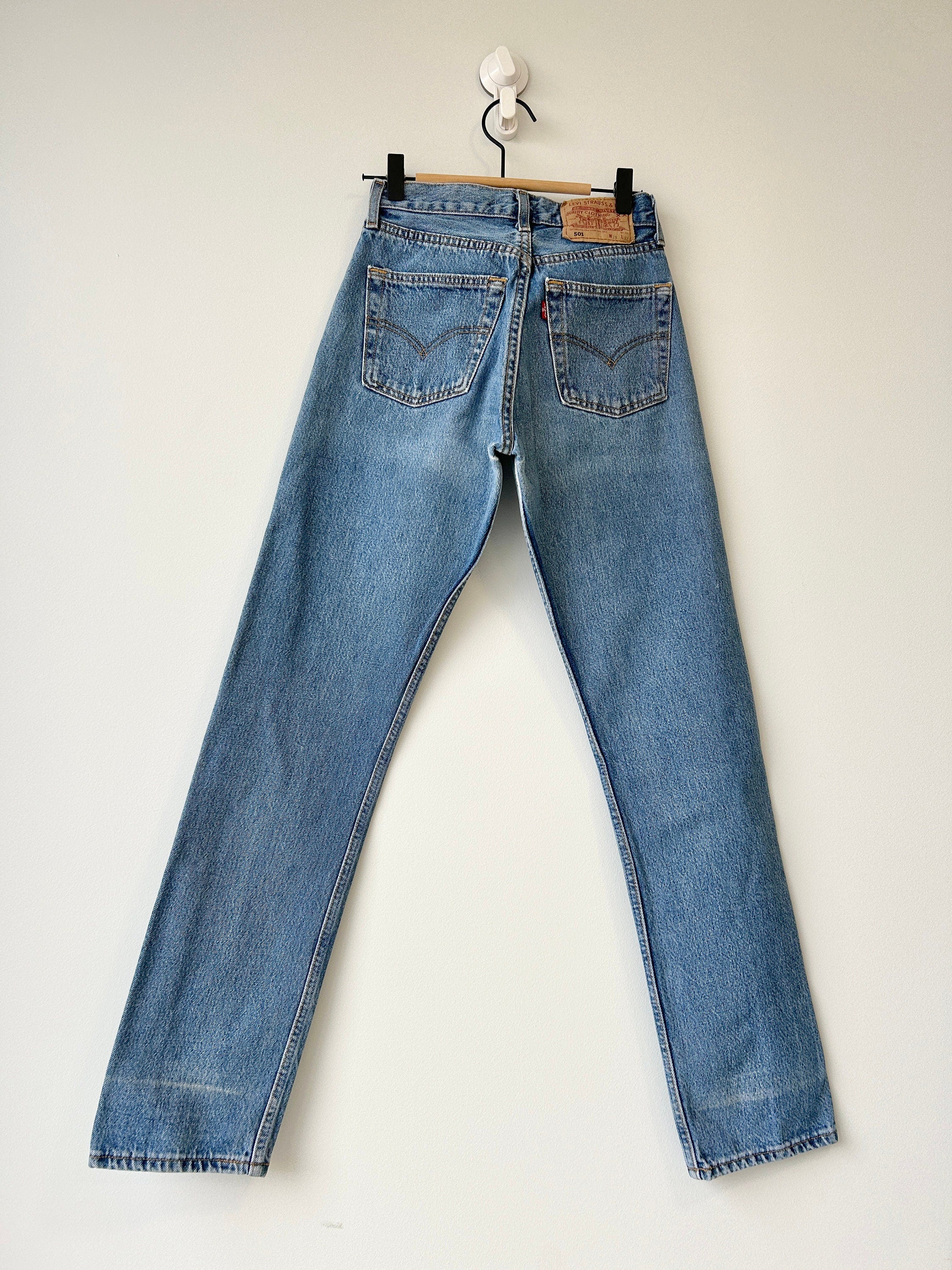 Levis 501 vintage W24 L31 Levi’s 501 faded blue denim made in 90s straight leg 501 vintage blue 501 vintage Levi’s levis