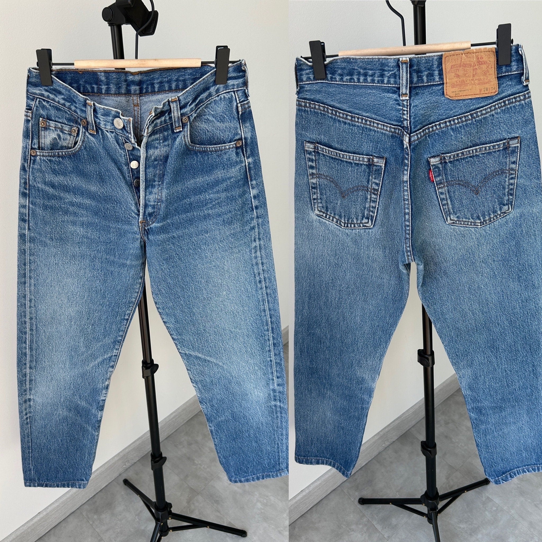 Levis 501 vintage w25 L27 Levi’s faded dark blue made in 80s straight leg 501 vintage Levi’s 501