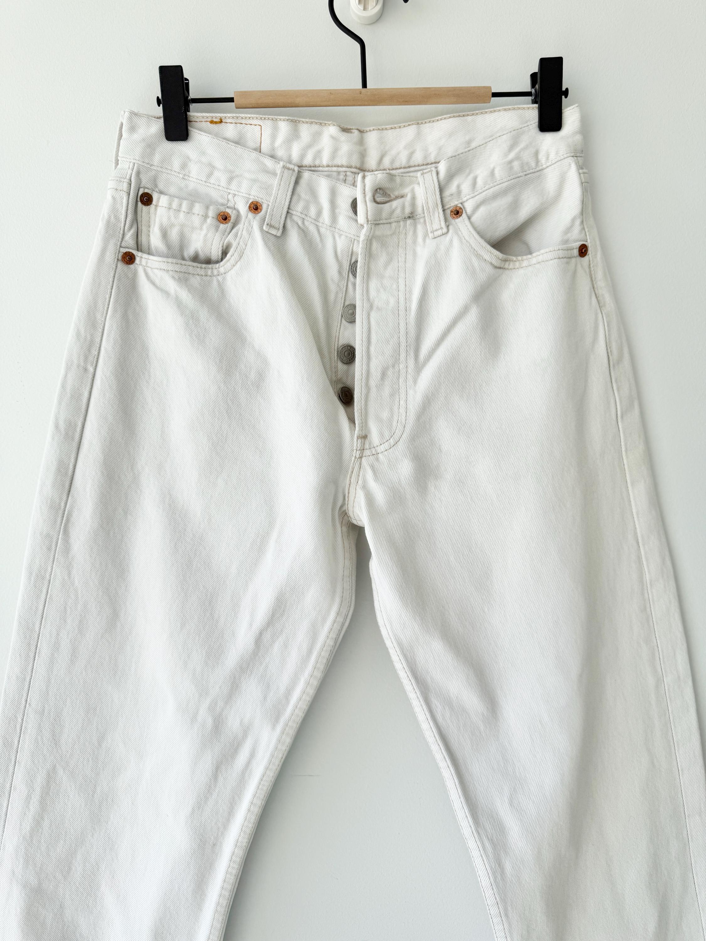 W27 L33 Levis 501 vintage 26-27” waist off white 501s made in Spain 90s