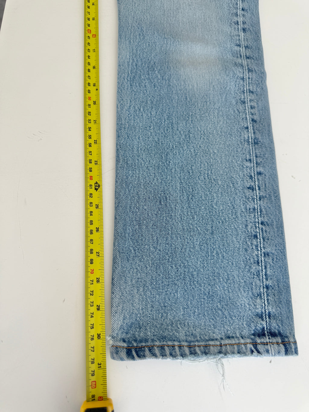 Soft W27 L30 vintage Levis 501 26/27” measured waist medium blue 90s USA  501s