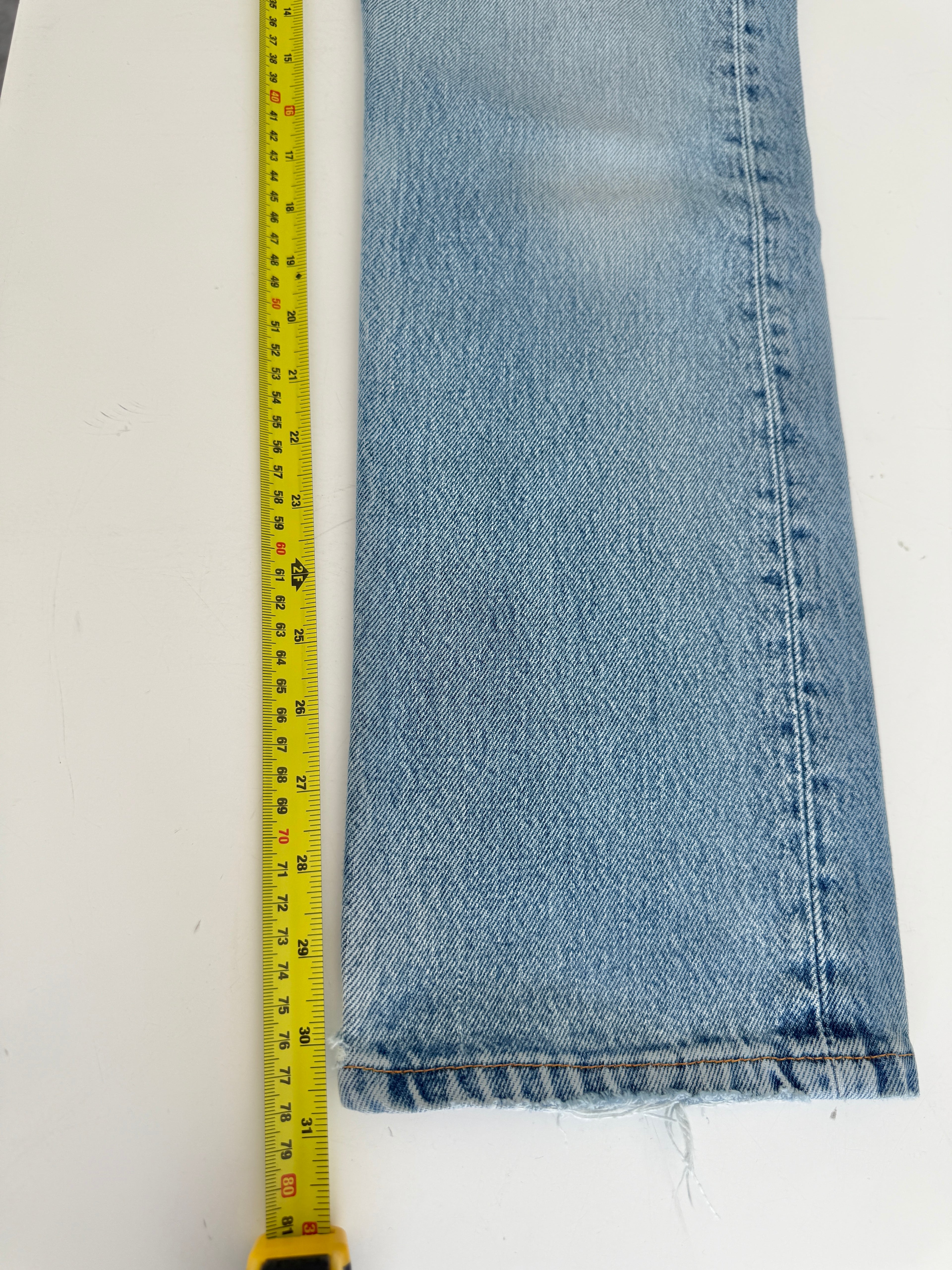 Soft W27 L30 vintage Levis 501 26/27” measured waist medium blue 90s USA  501s