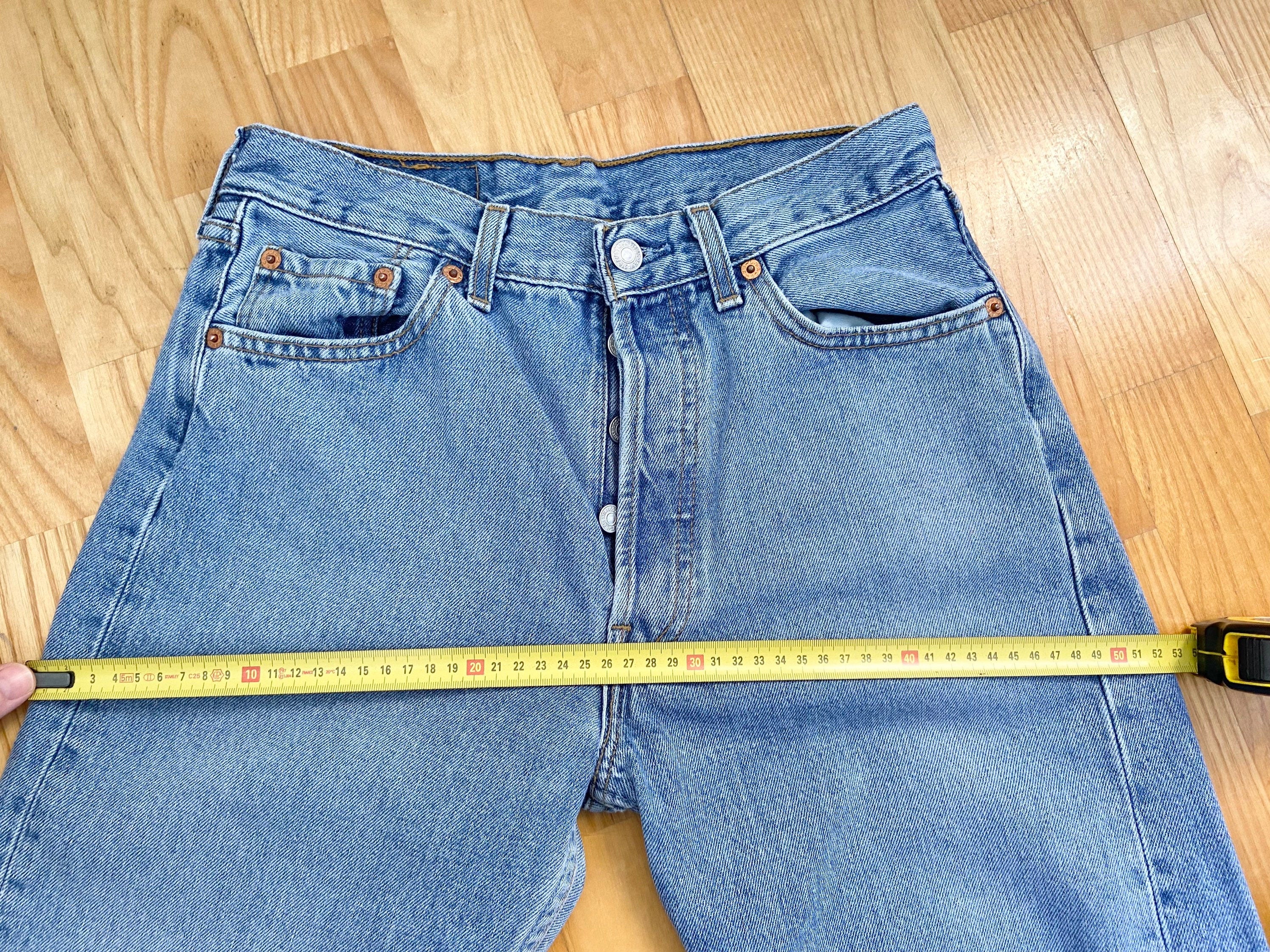 Vintage Levi’s 501 w27” L31”  made in France 1997