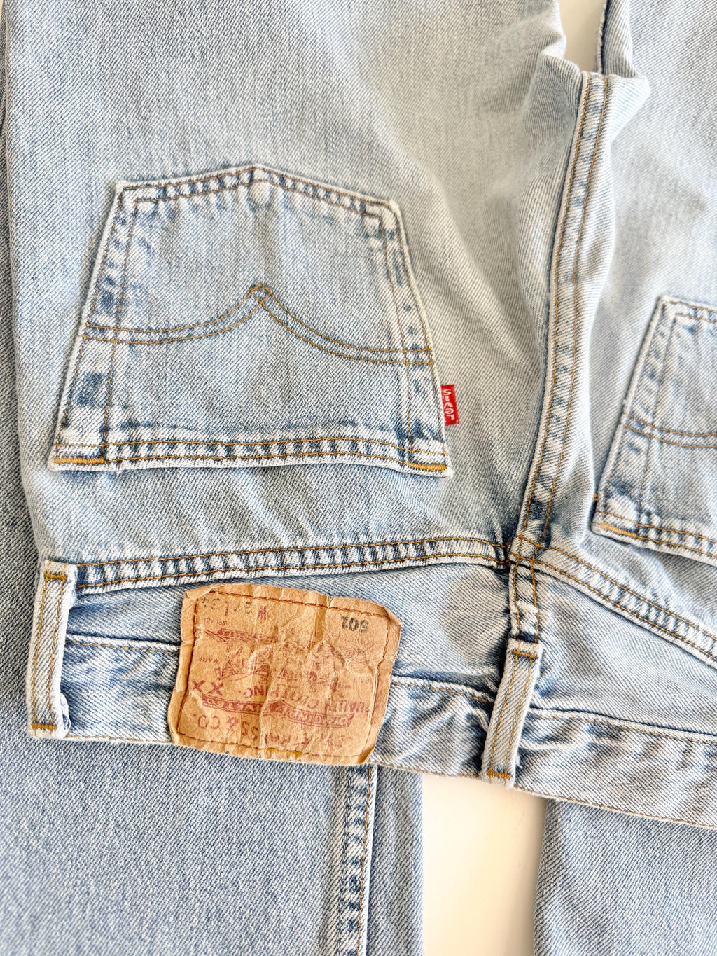 w25 L32 Vintage Levi’s 501 made in France 90s straight leg vintage levis 501