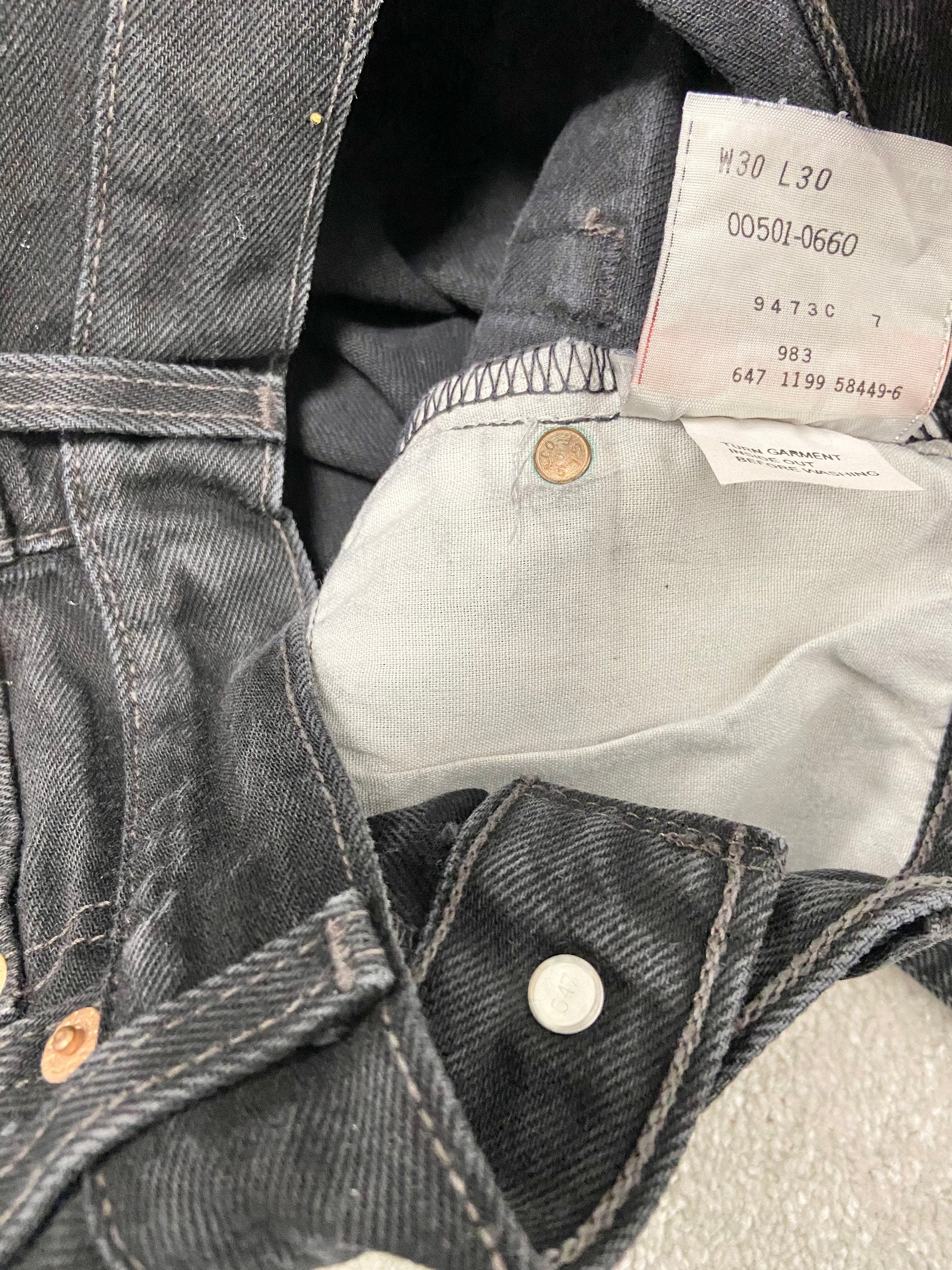 w28 L29 Black Vintage Levi’s 501 made in Mexico 90s straight leg