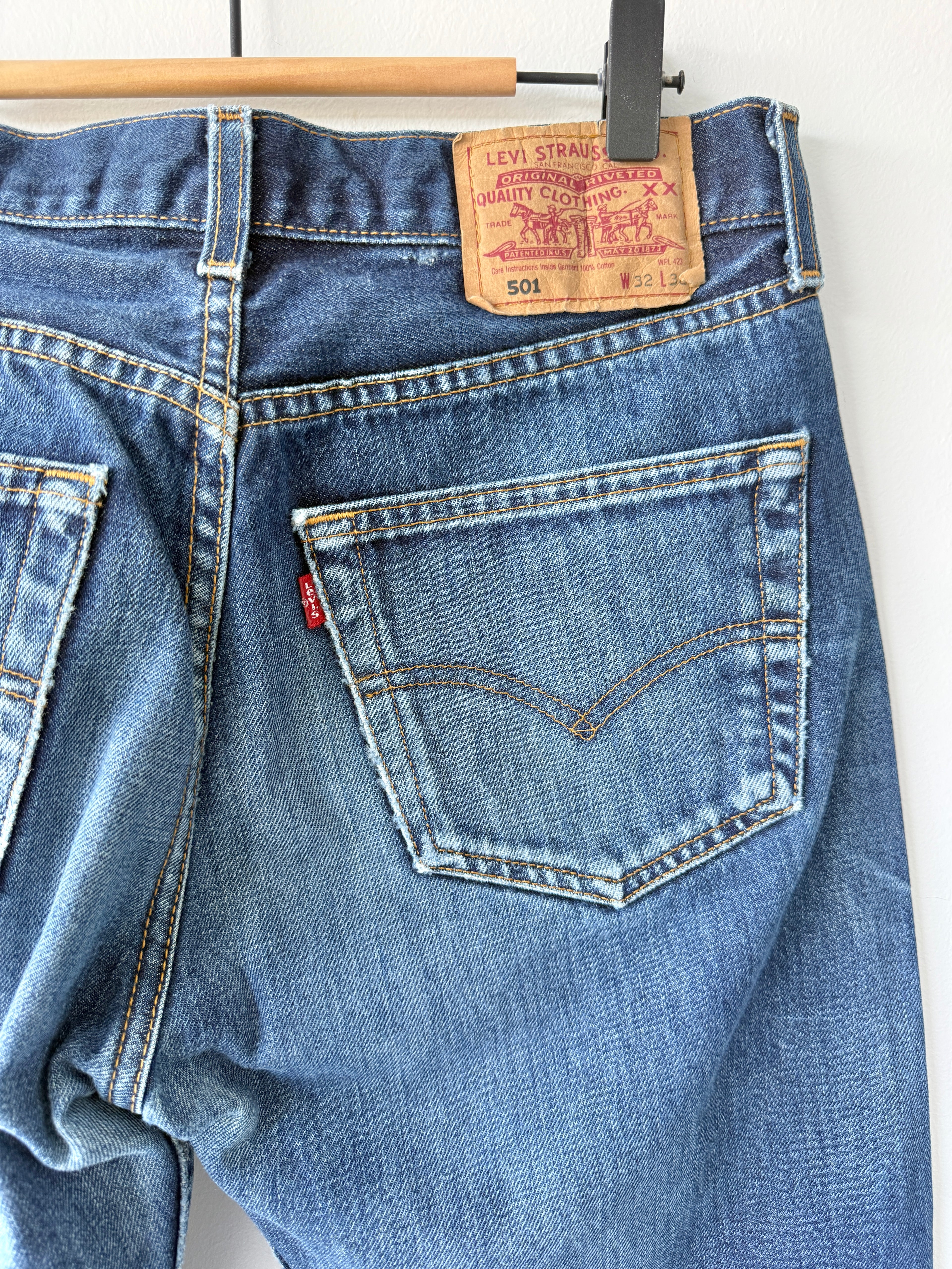 W30 L29 vintage Levis 501 29/30” dark blue Levi’s 501s Y2K