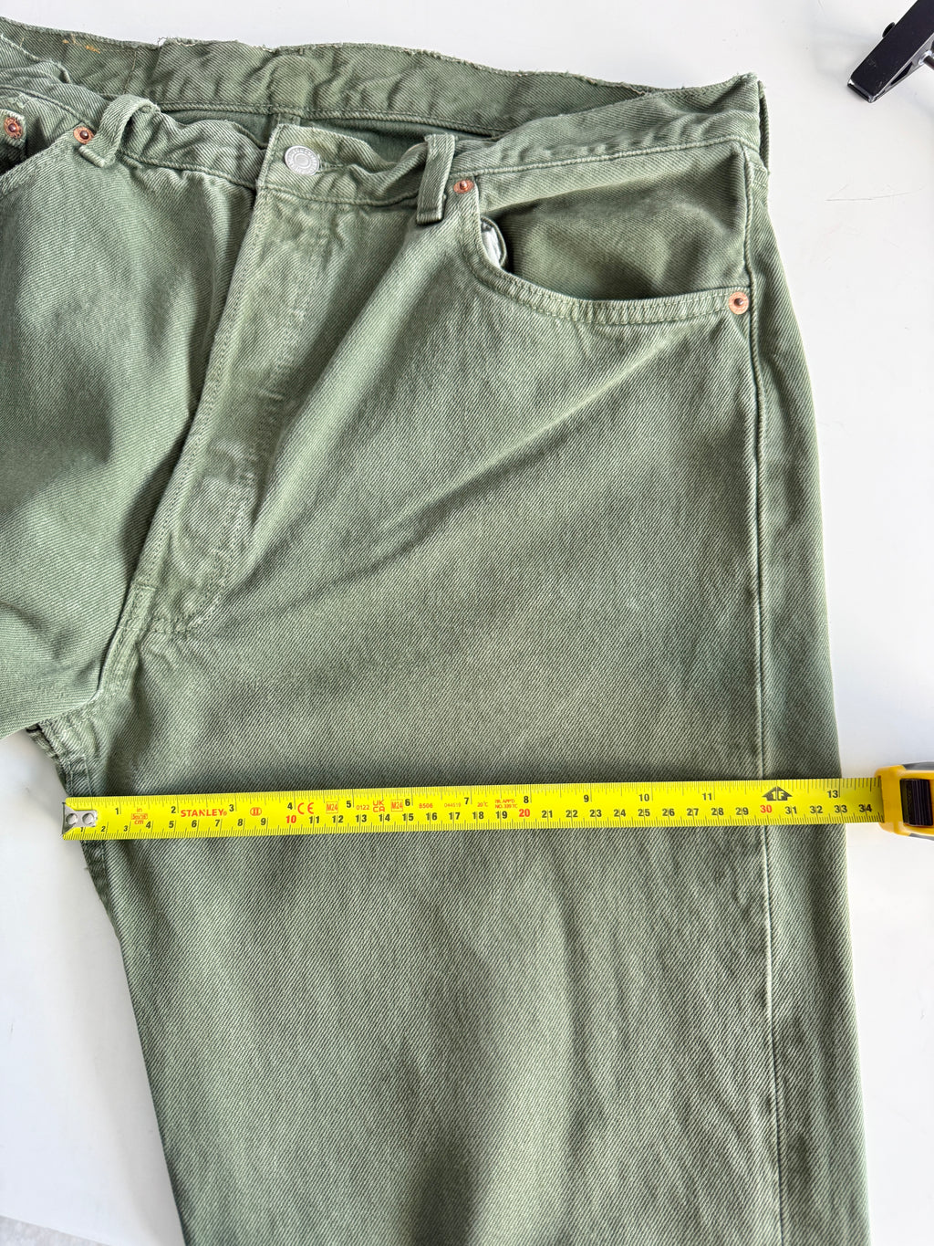 W35 L31 vintage Levis 501 34-35” measured dark green denim 90s USA 501s