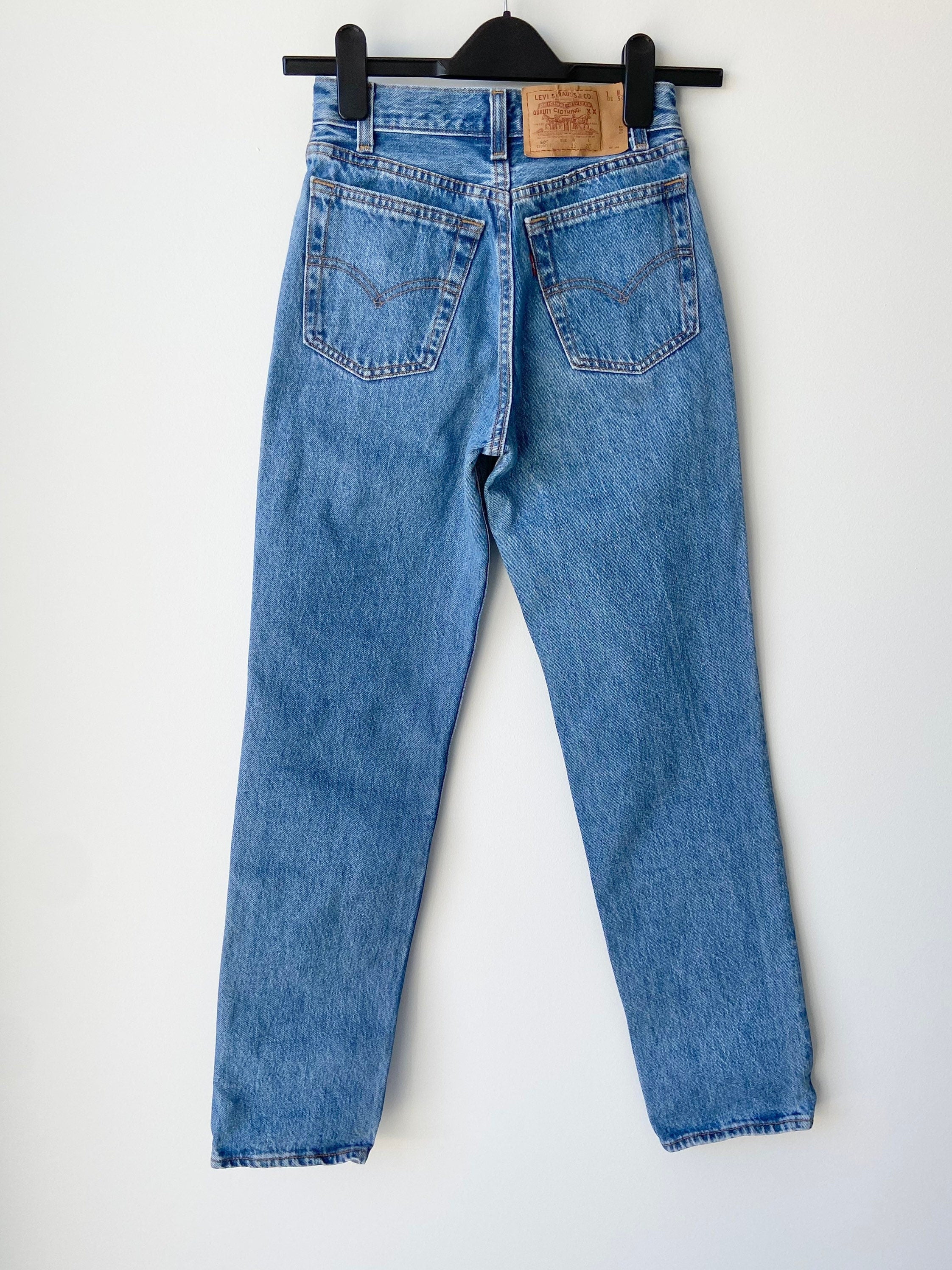 w23 L29 vintage Levi’s 501 student fit made in USA 1993