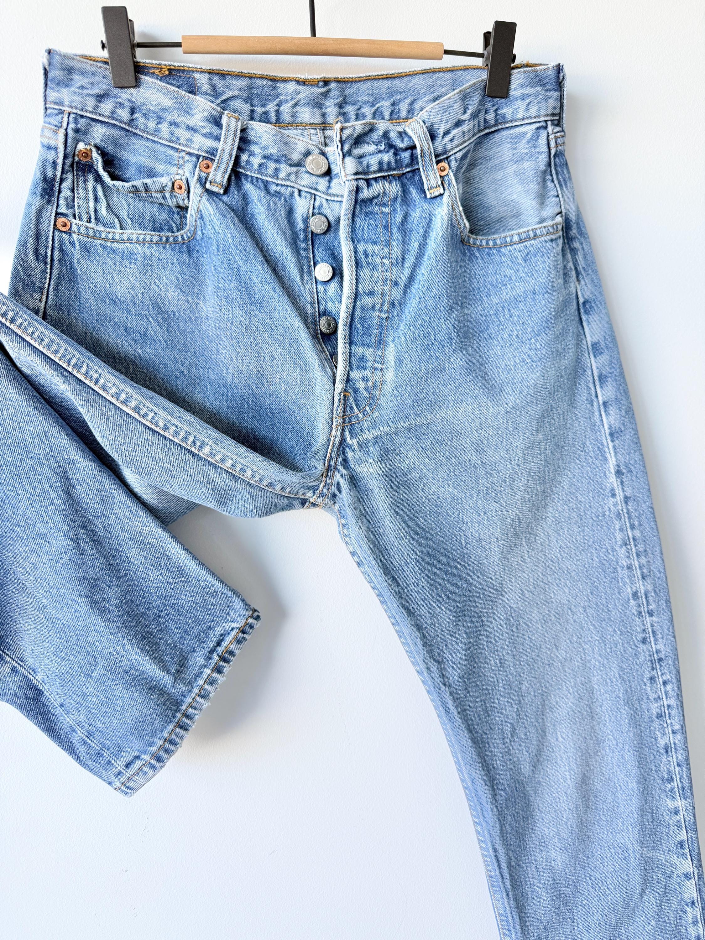 W29 L32 Levis 501 vintage 28-29” measured waist made in  y2k