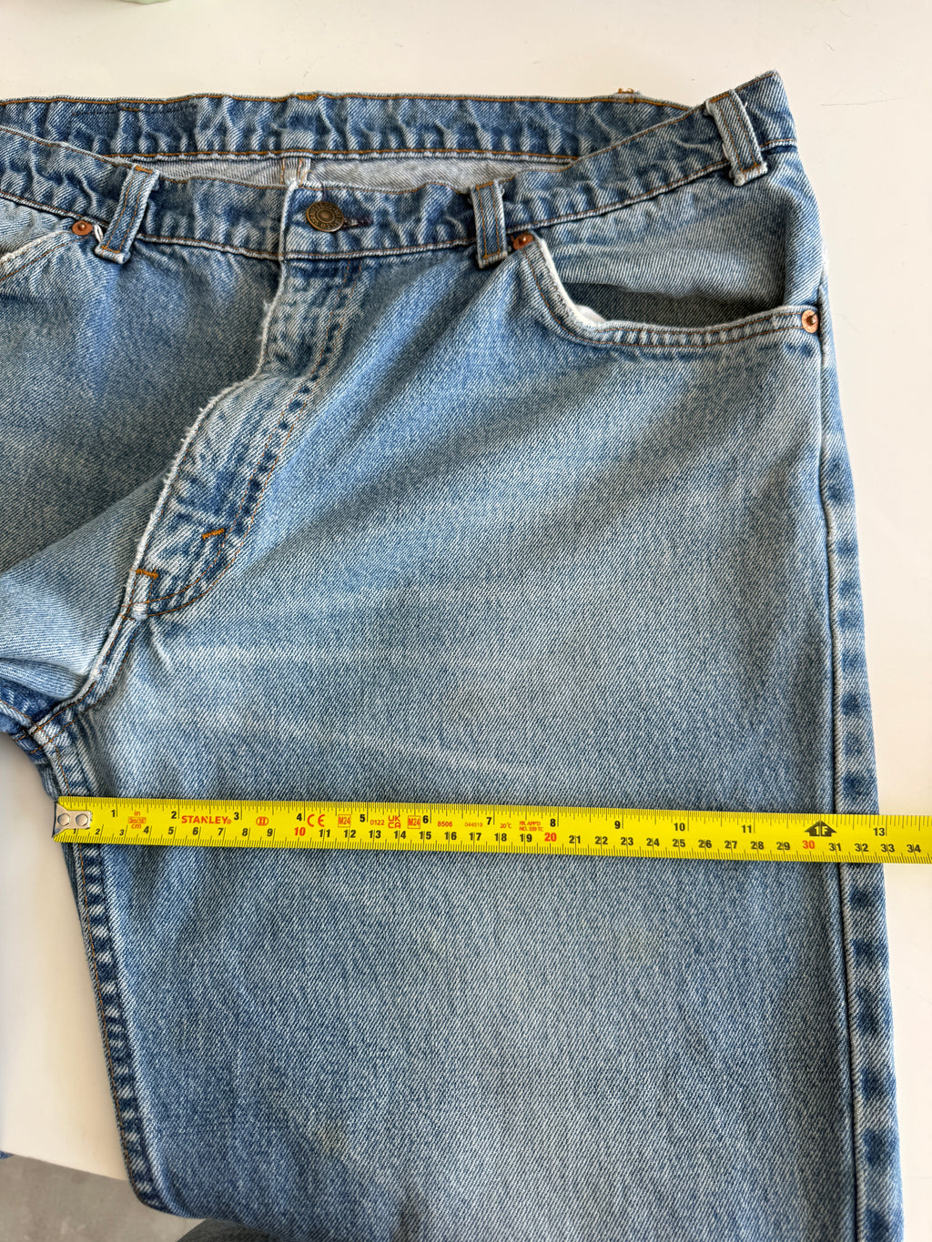 W36 L31 vintage Levis 505 medium blue 35/37” measured waist 501s 90s USA