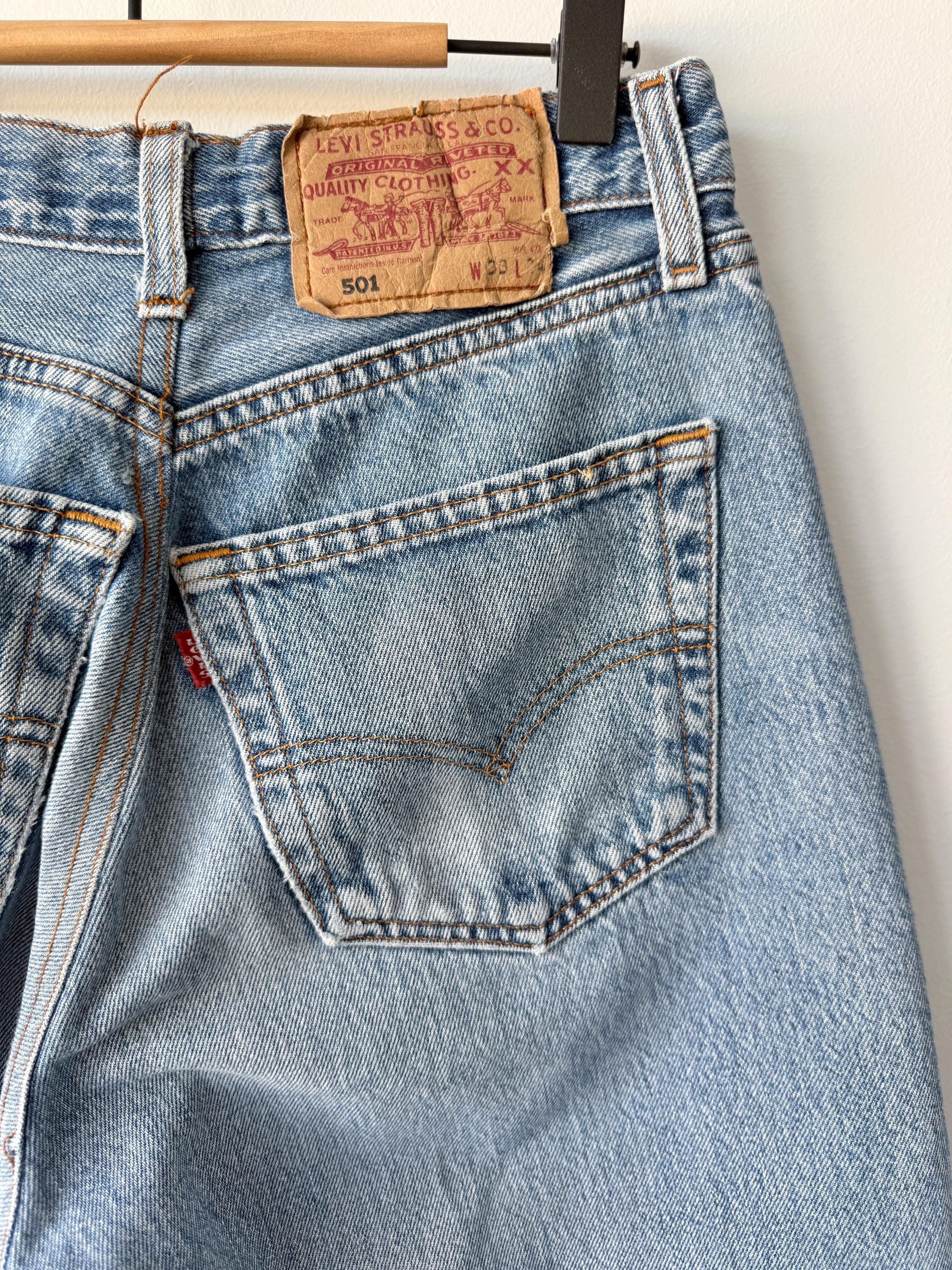 W27 L31 re done vintage Levis 501 26-27” measured waist medium blue denim made in Y2K