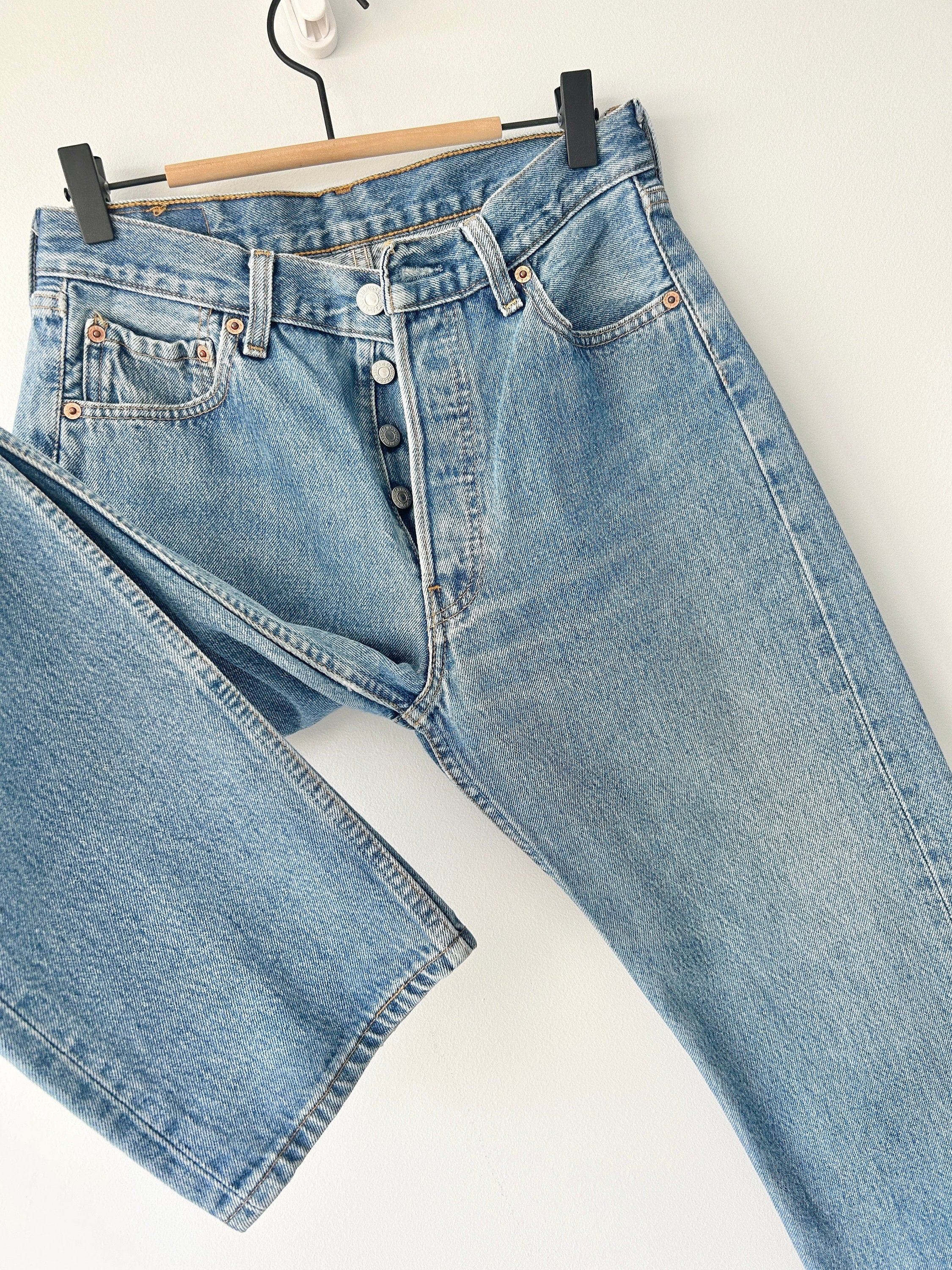 Levis 501 vintage w28 L29 Levi’s medium blue faded made y2k straight leg 501 vintage Levi’s 501