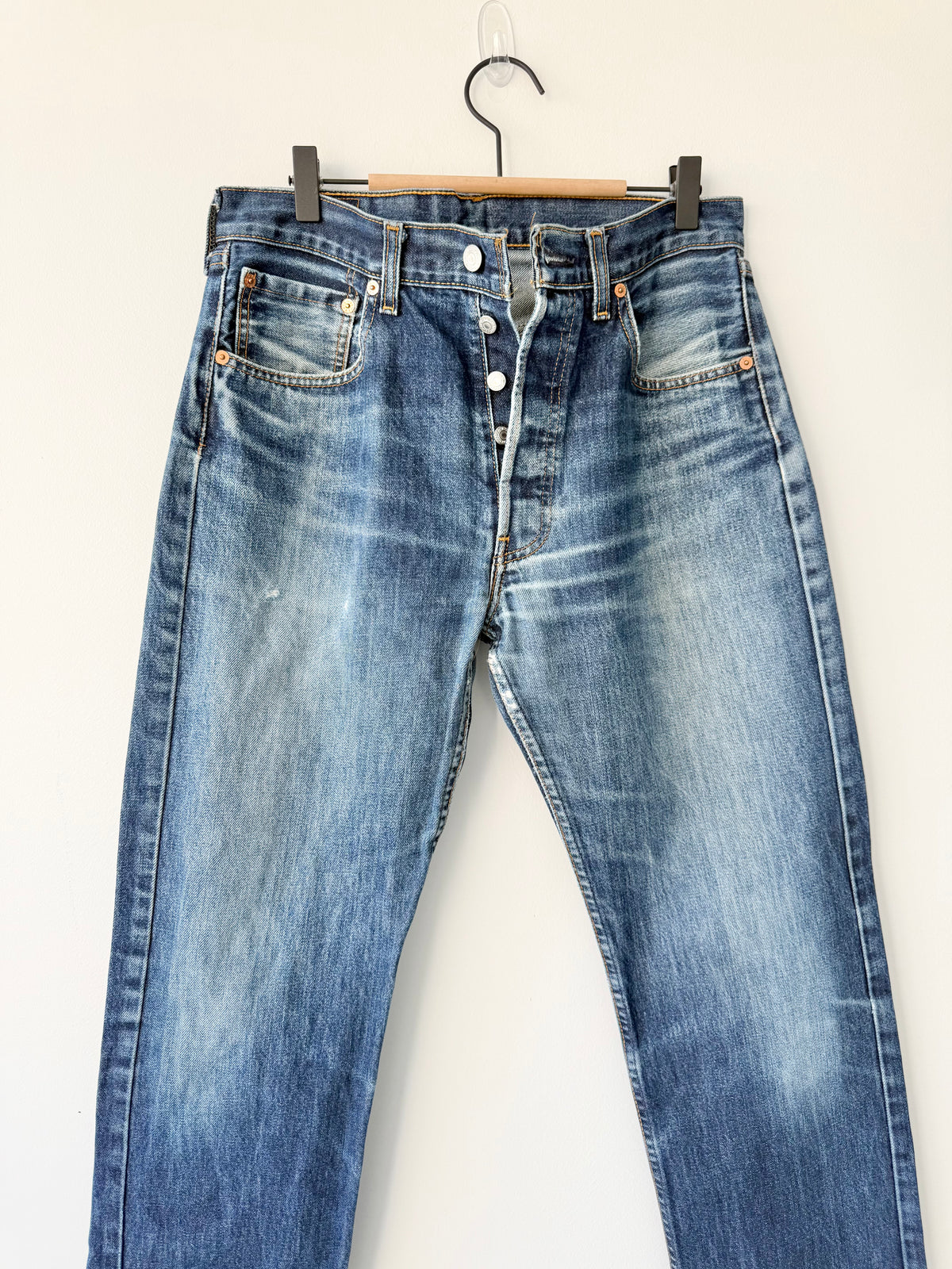 W31 L31 vintage Levis 501 dark blue 30/31” measured waist Y2K levis 501s