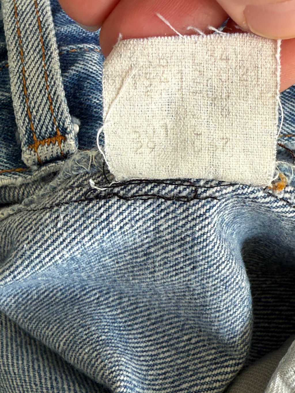 W34 L30 vintage Levis 501 33-34” measured dark faded blue denim 80s Levi’s 501s USA