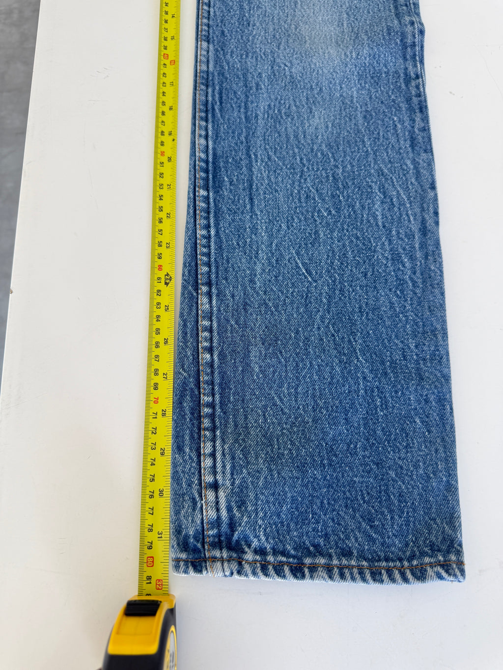 W23 L31 vintage Levis 701s 22/23” measured dark faded 701 80s USA
